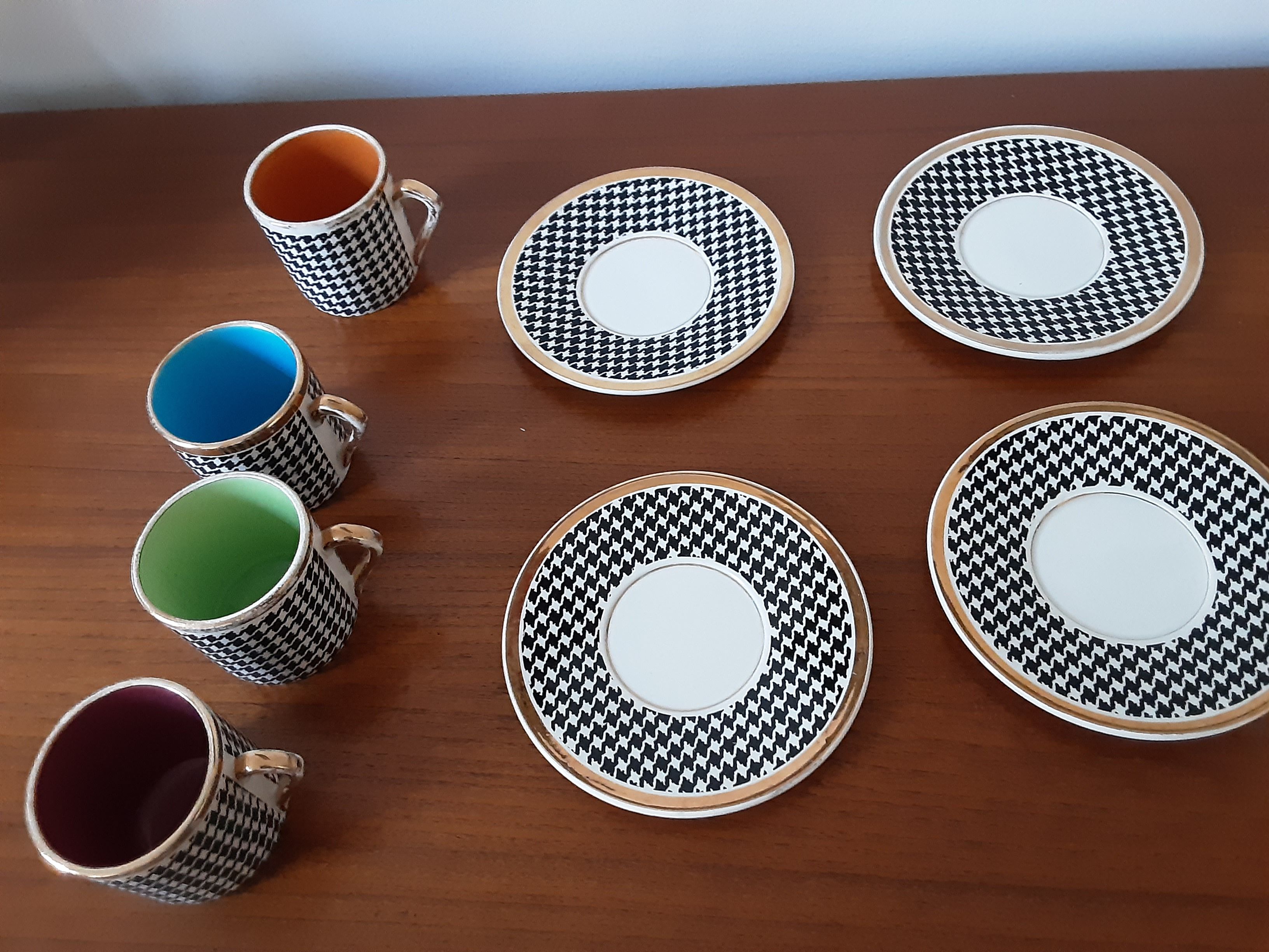 Set of 4 cups Salins France, 50s/60s