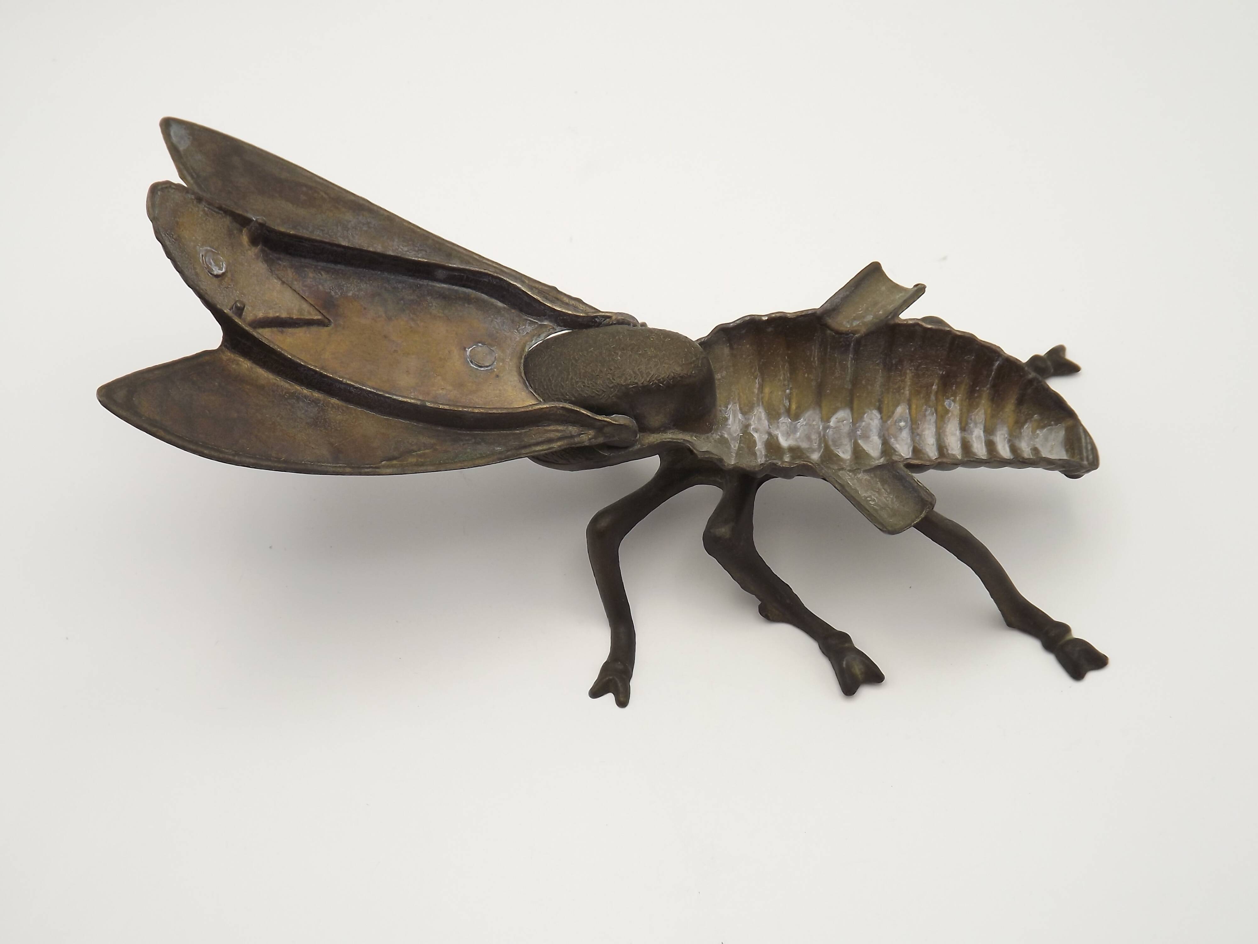 Brass Art Deco fly with movable wings Collection 4288