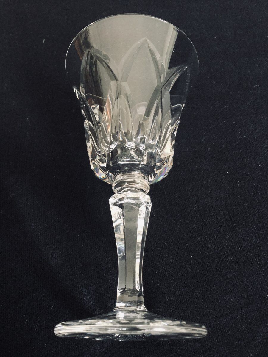 Set of 9 glasses of white wine in crystal of Saint Louis camargue model