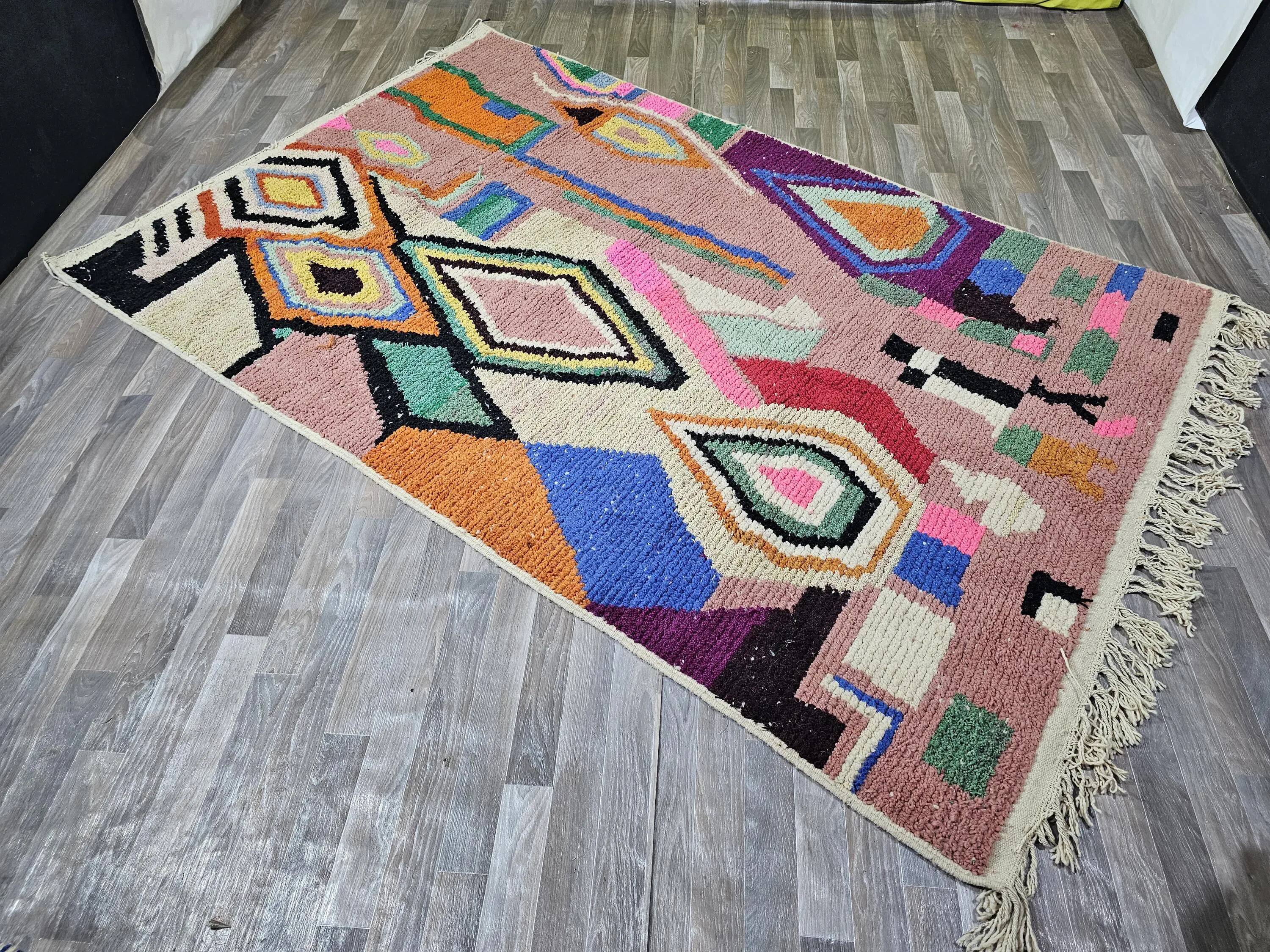 Moroccan rug in natural wool 3 x 2 m