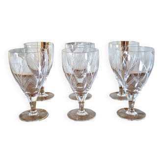 Verres à vin vintage en cristal gravé