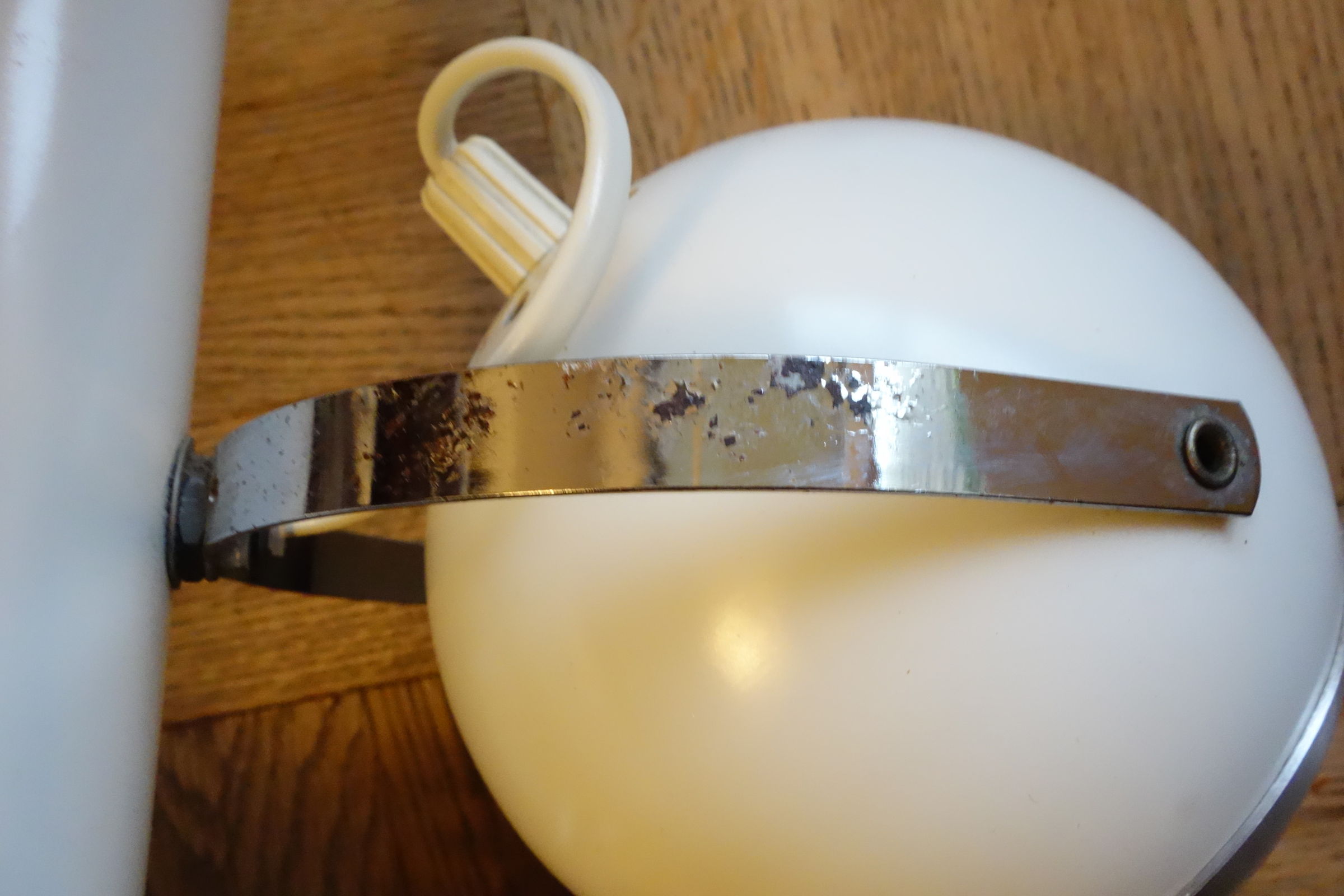 Hanging Aluminor Eyeball 1970 3 balls white