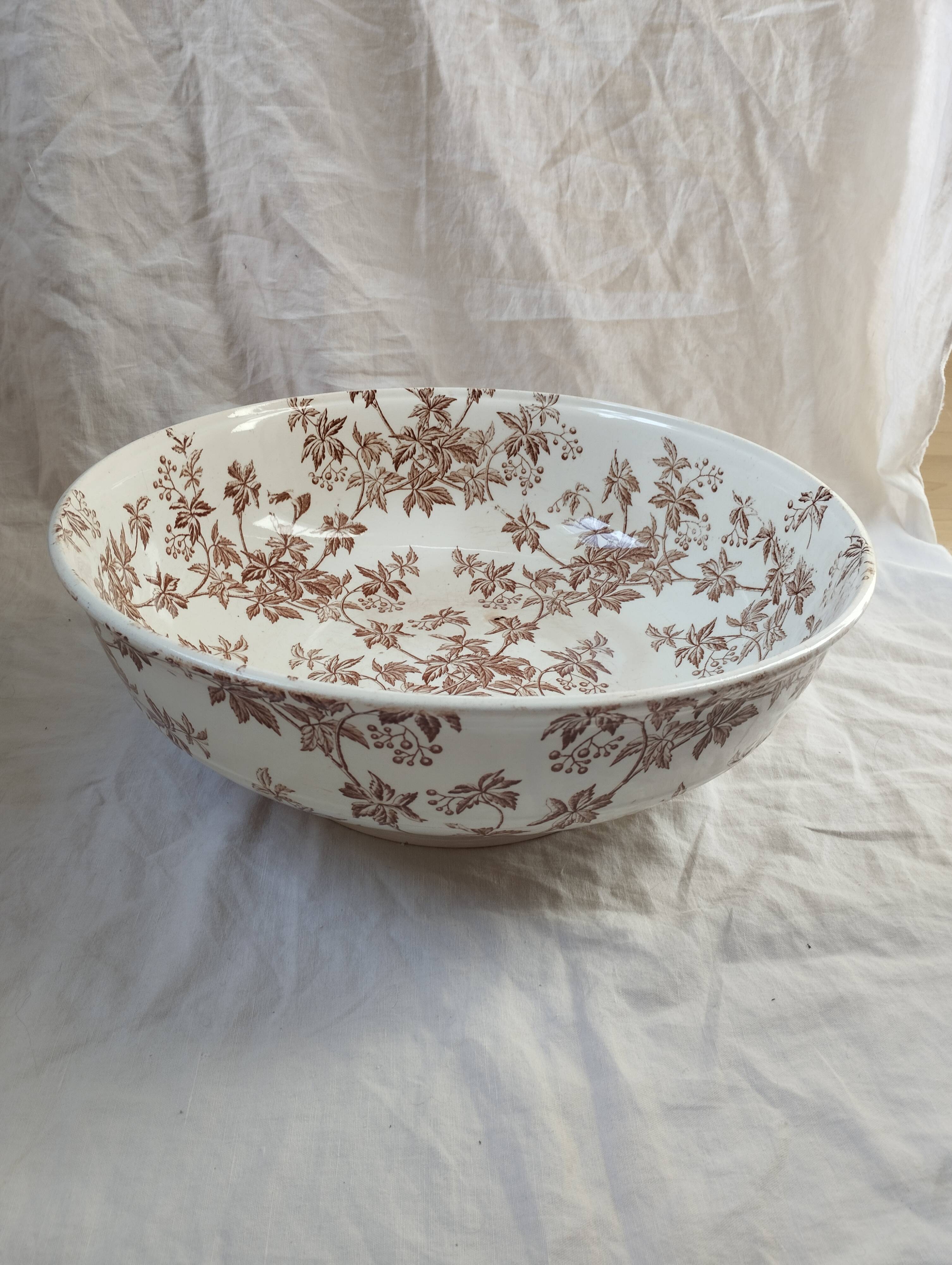 Large Longchamp Virginia creeper salad bowl