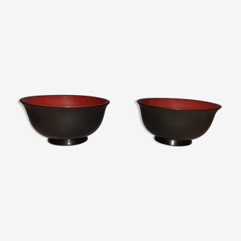 Pair of bowls in lacquered Bakelite from Japan