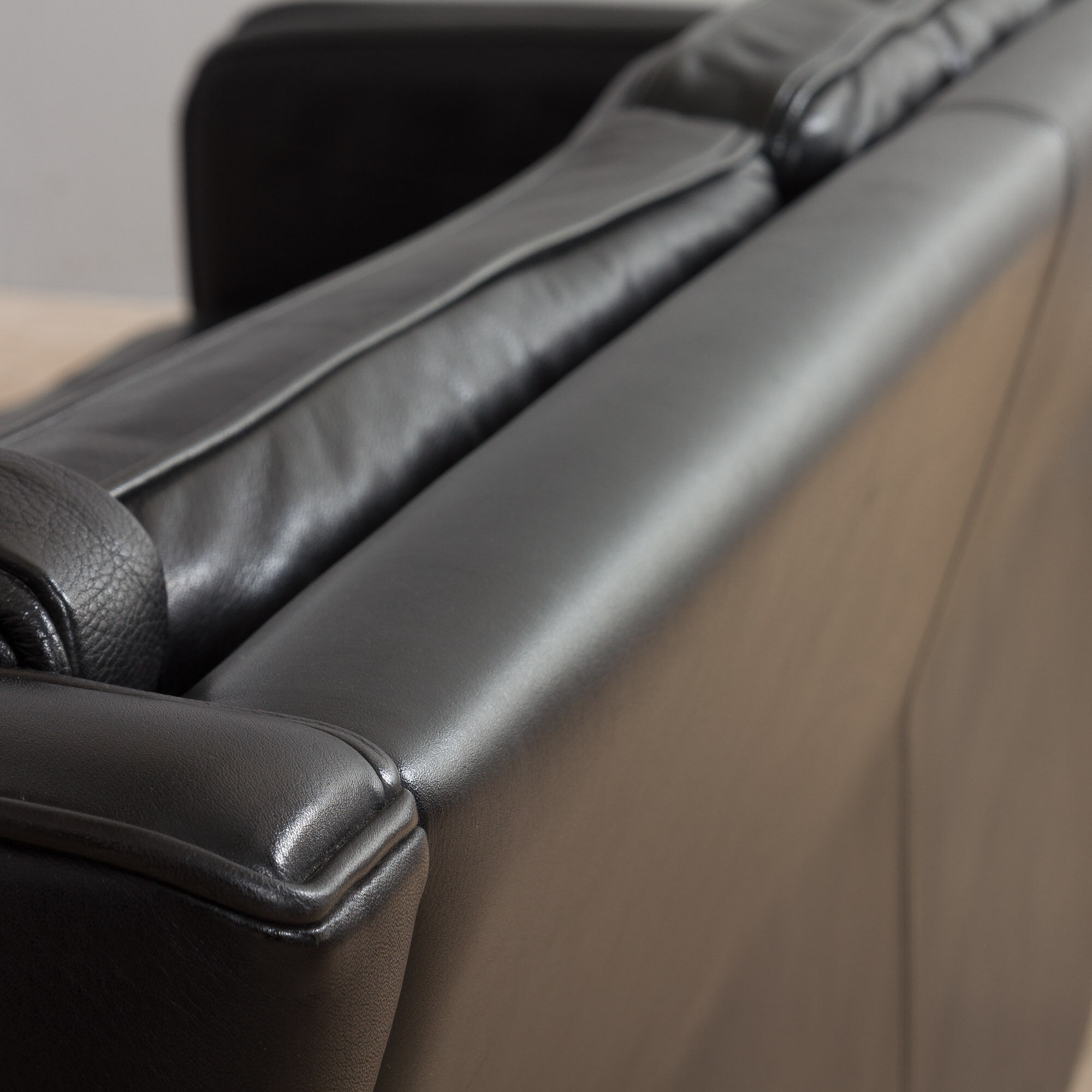 Mogens Hansen black aniline 3 seater sofa from the 70s.