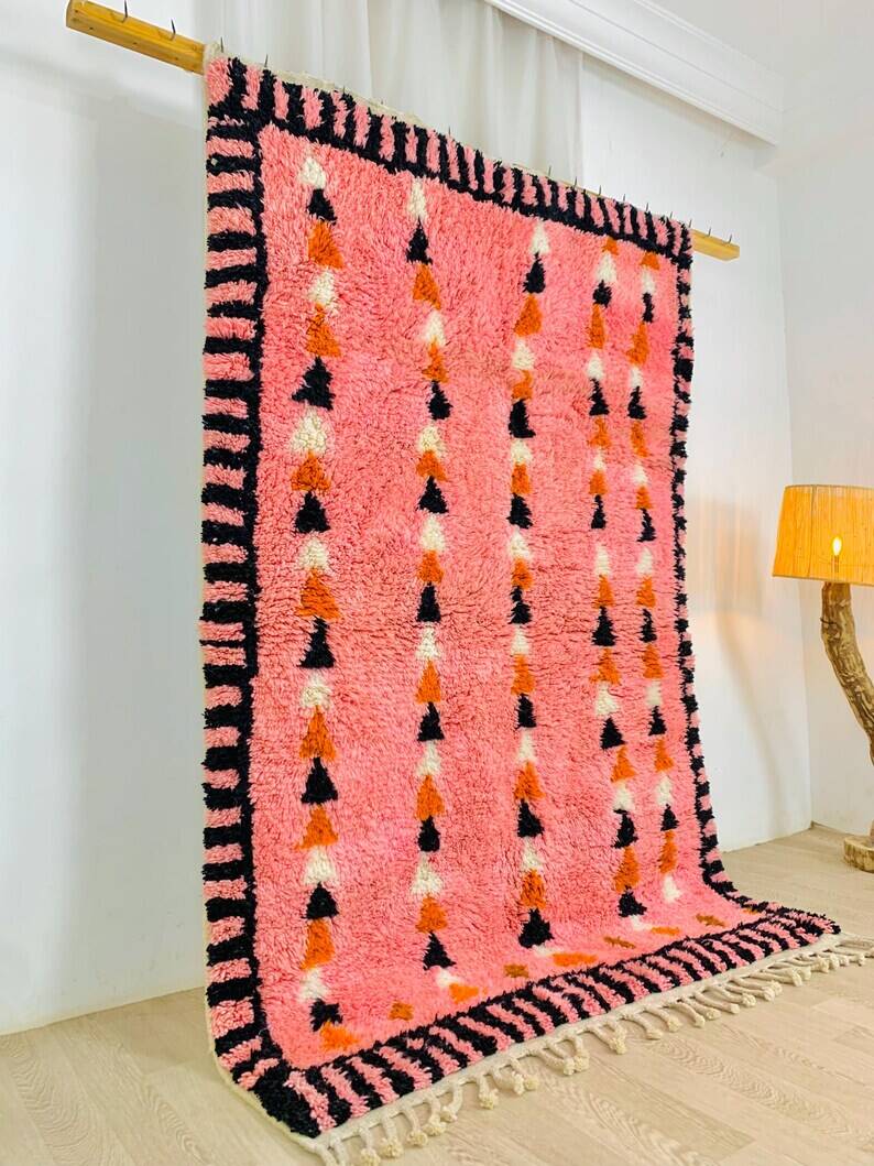 Traditional handmade Berber rug 250cm x 150cm