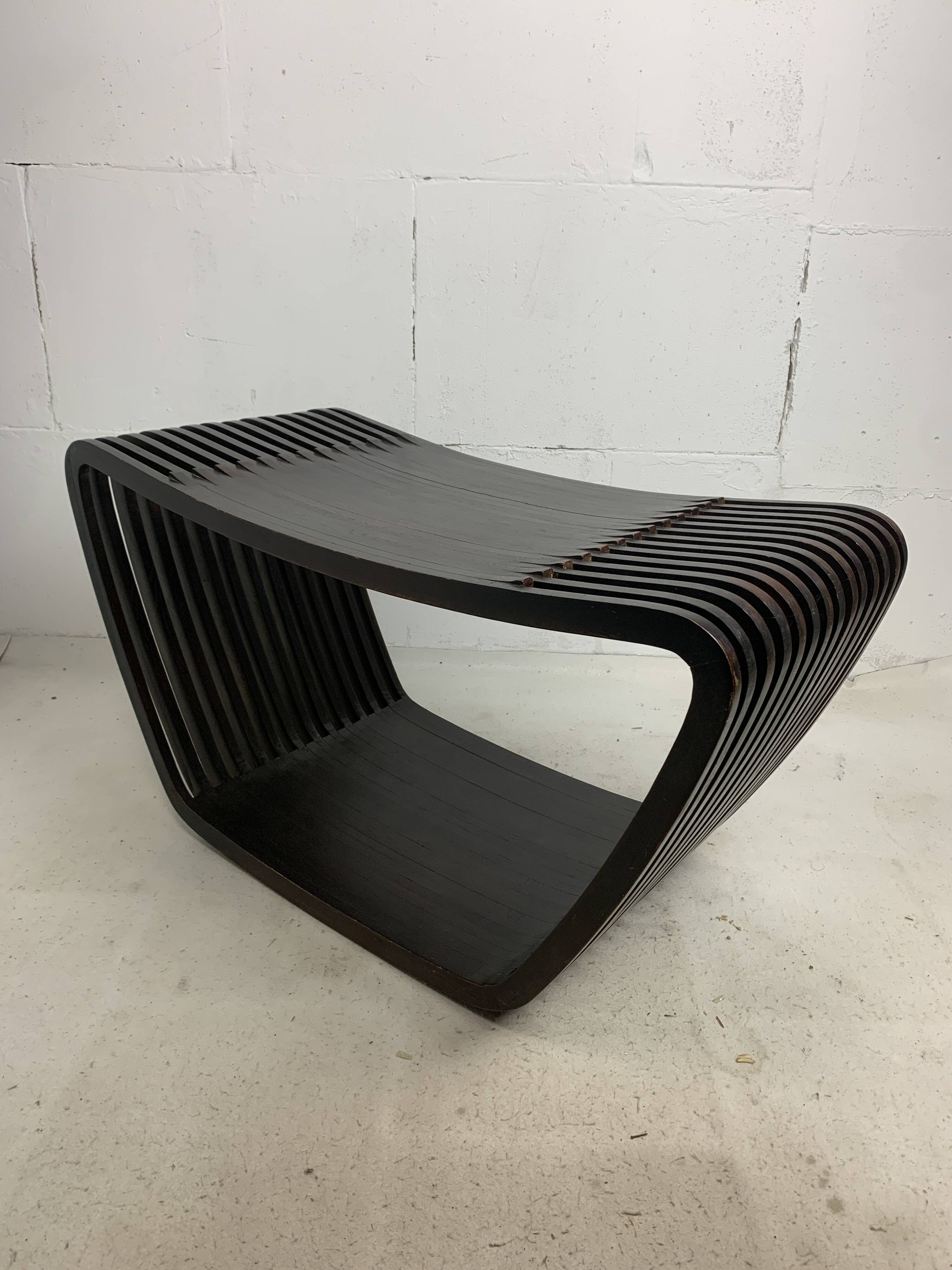 Post modern Dutch slatted wooden wavy curvy bench or  coffee table, 1970s