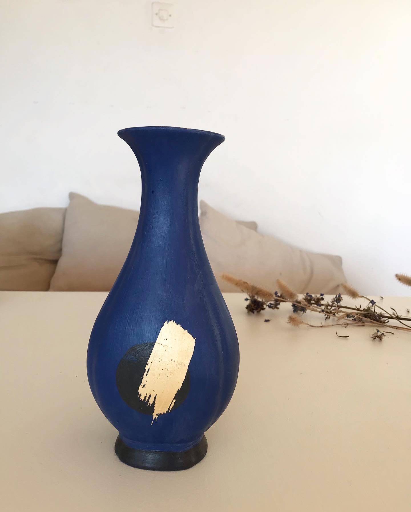 "eclipse" vase painted and gilded with gold leaf