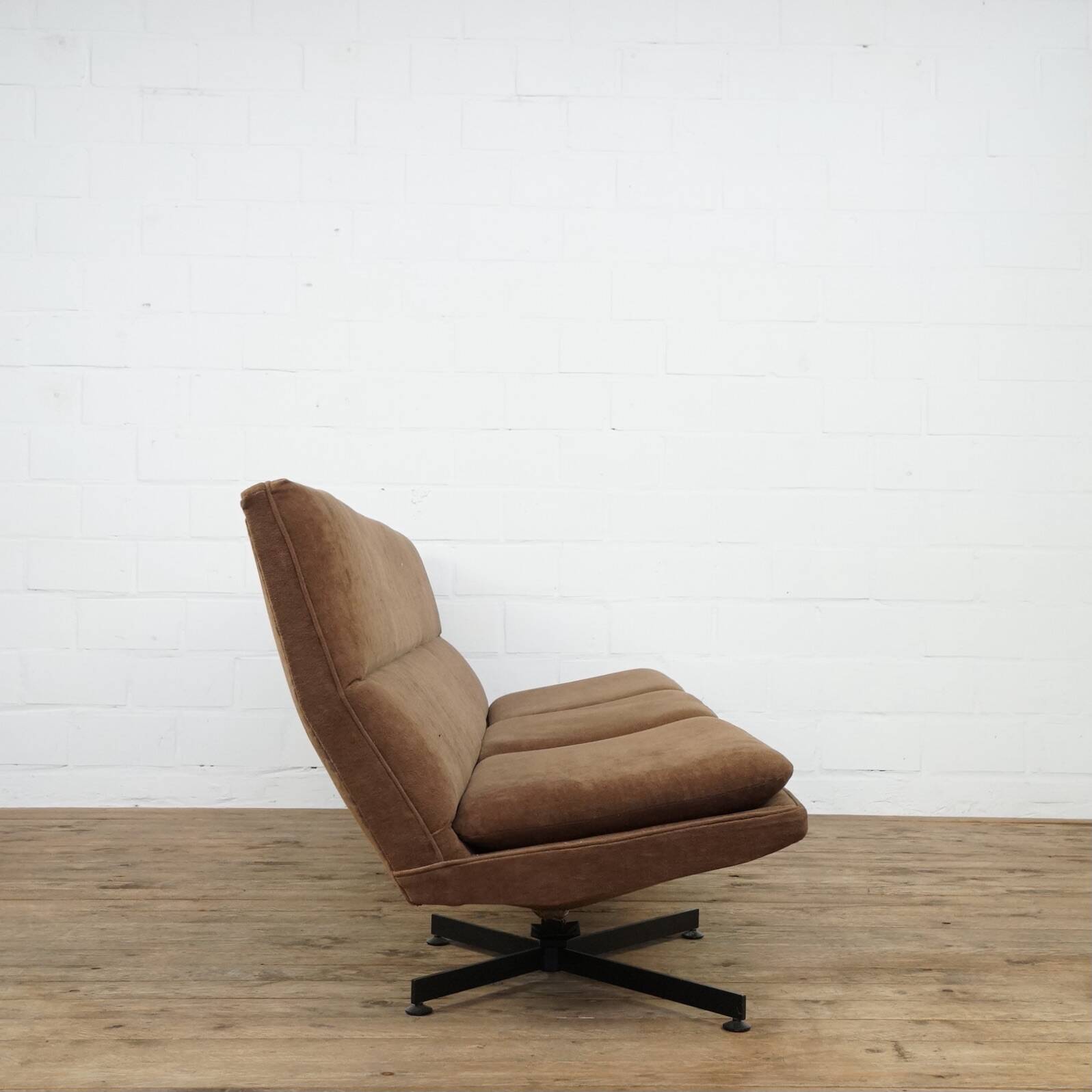 Canapé de George Van Rijck pour Beaufort 1960