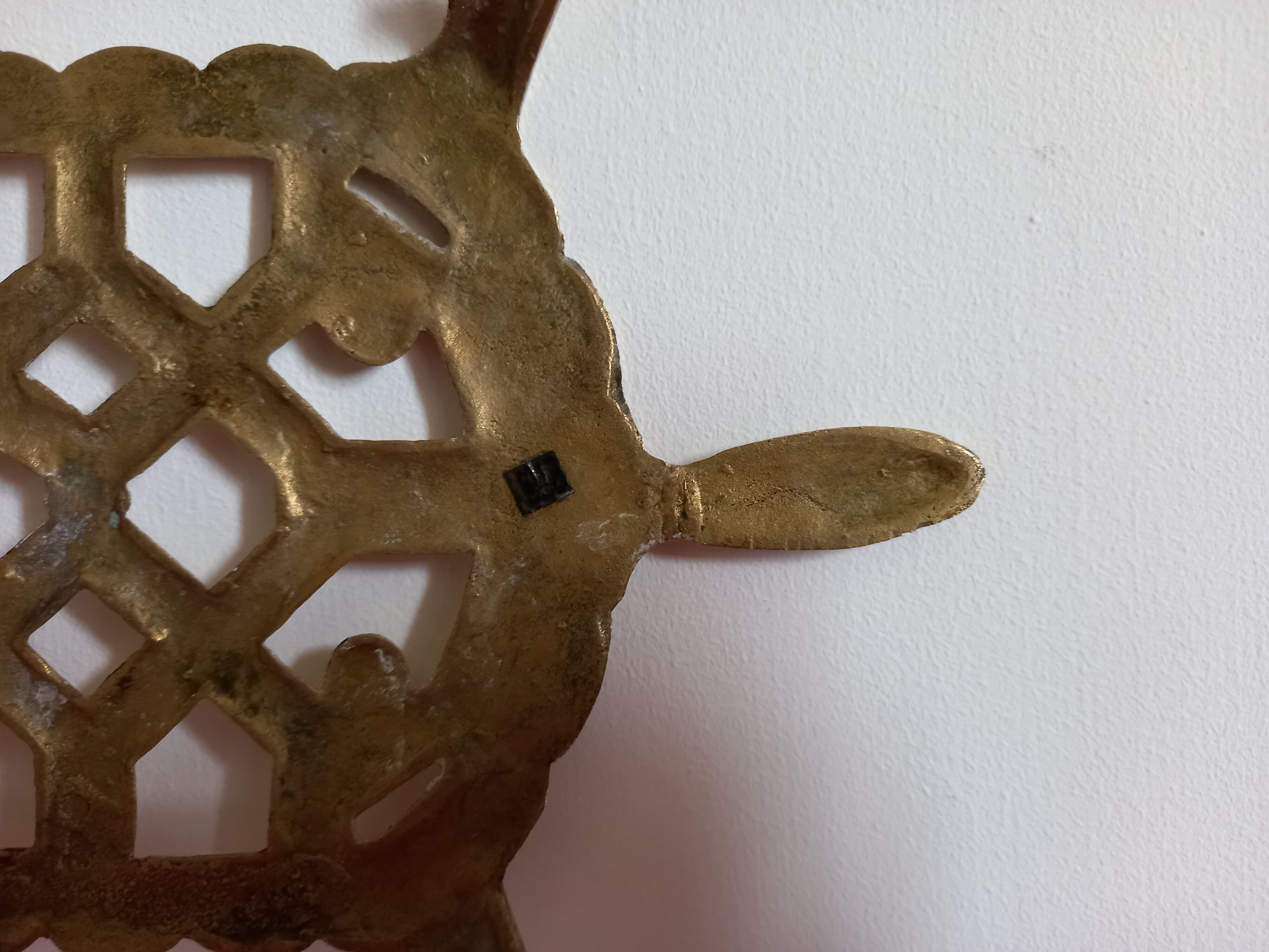 Brass turtle flat bottom