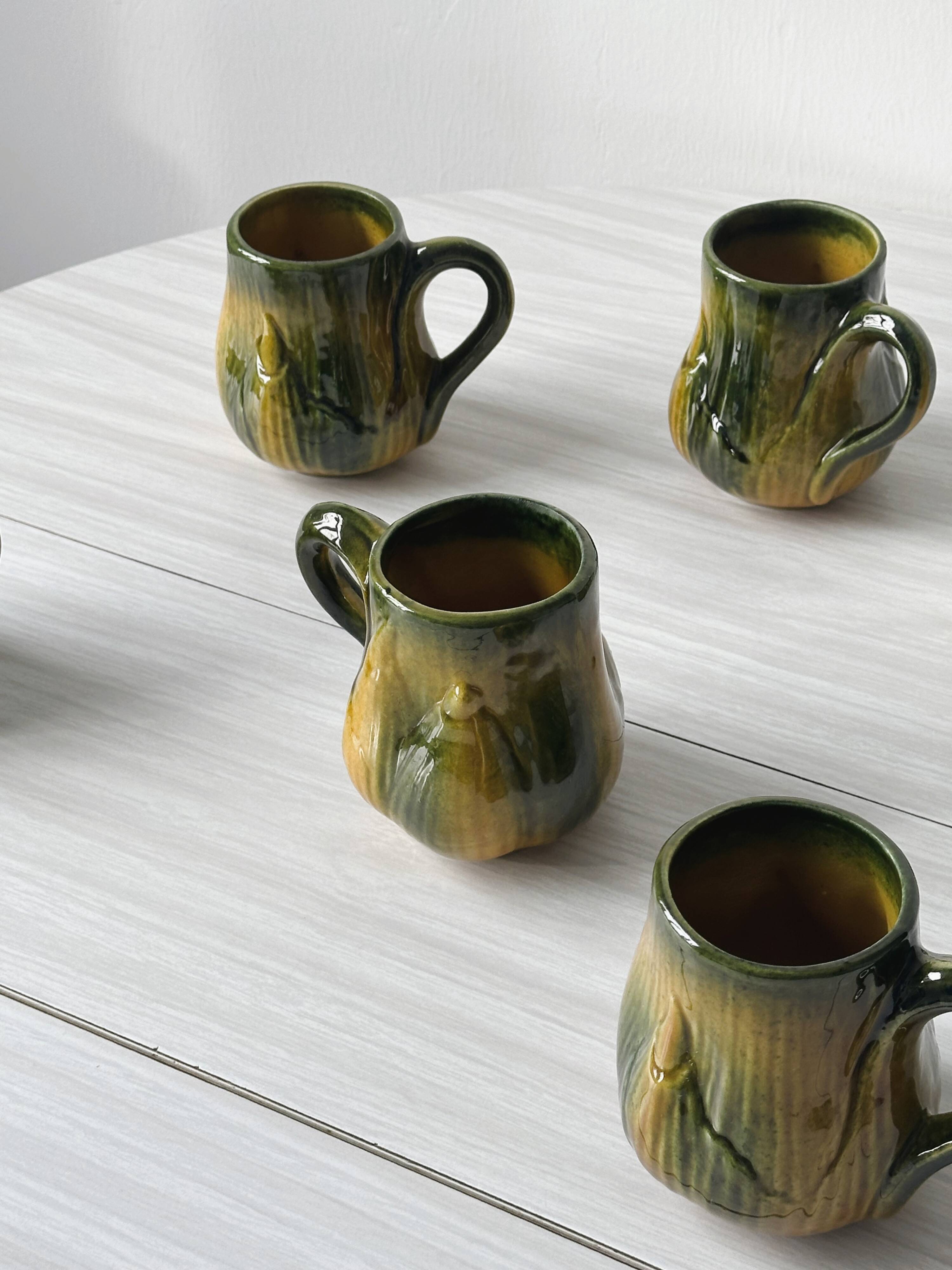 Cups - vintage country style mugs