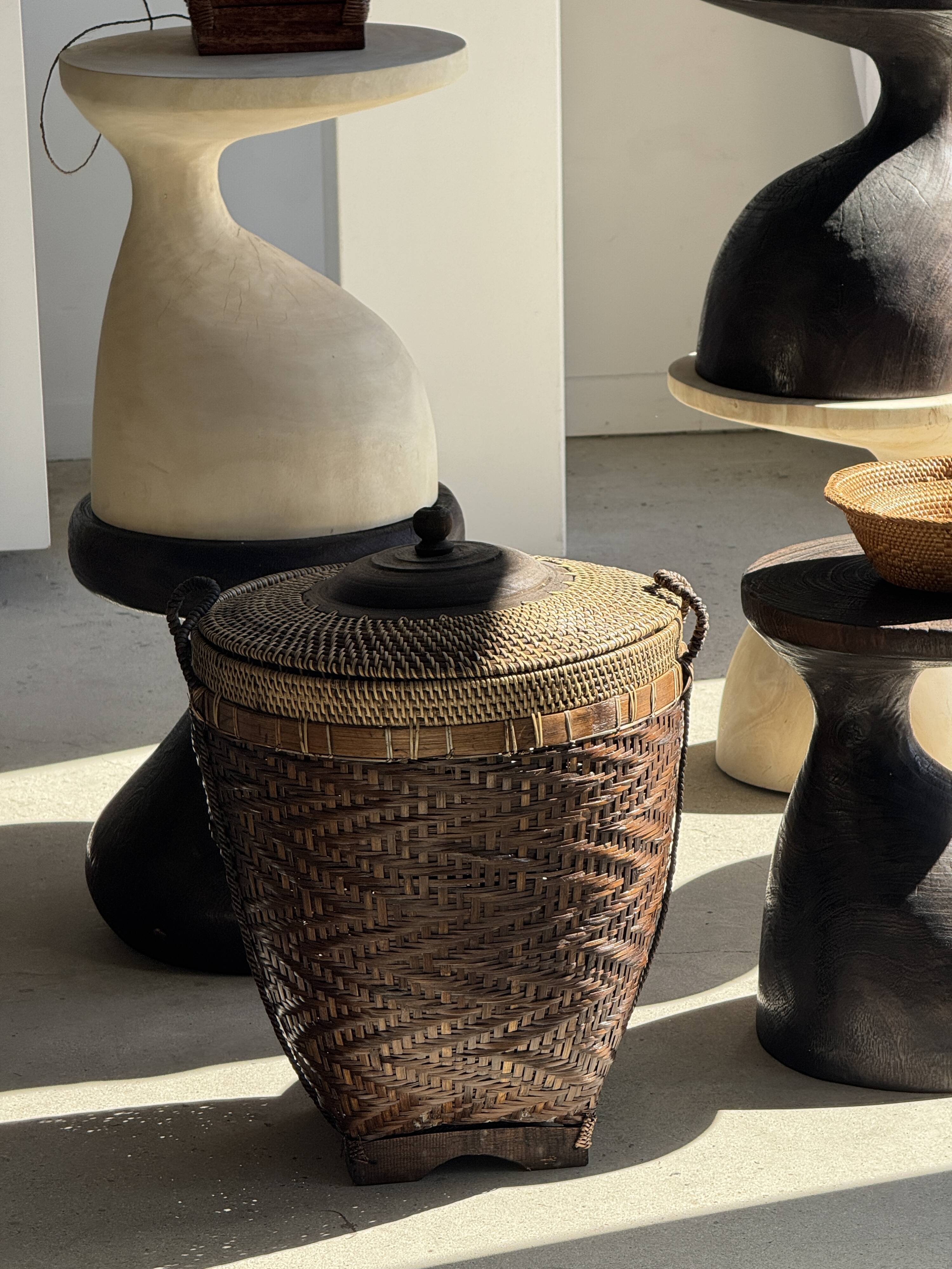 Traditional Indonesian brown basket H60 D45
