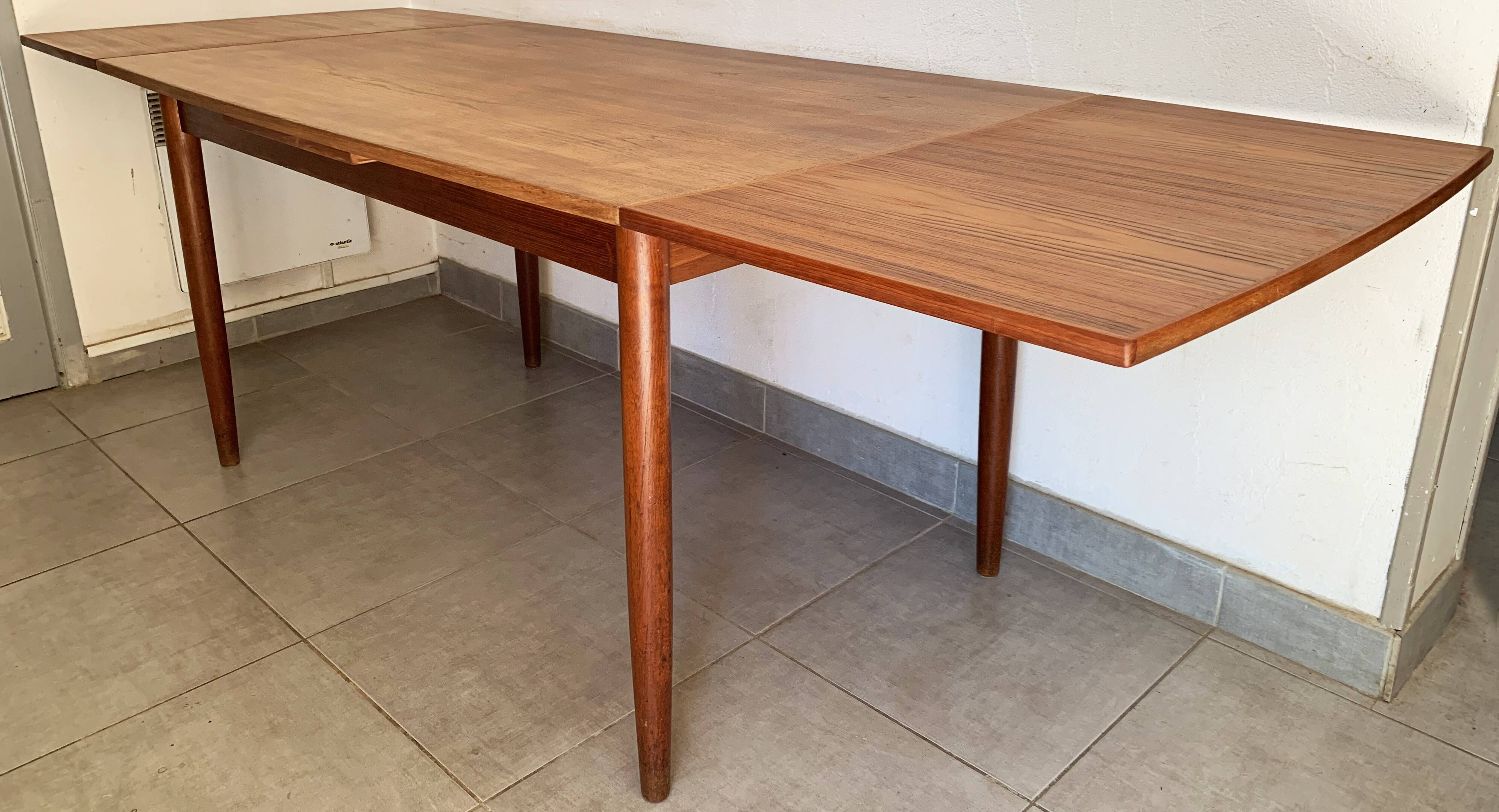 Vintage Danish dining table from the 60s extendable teak