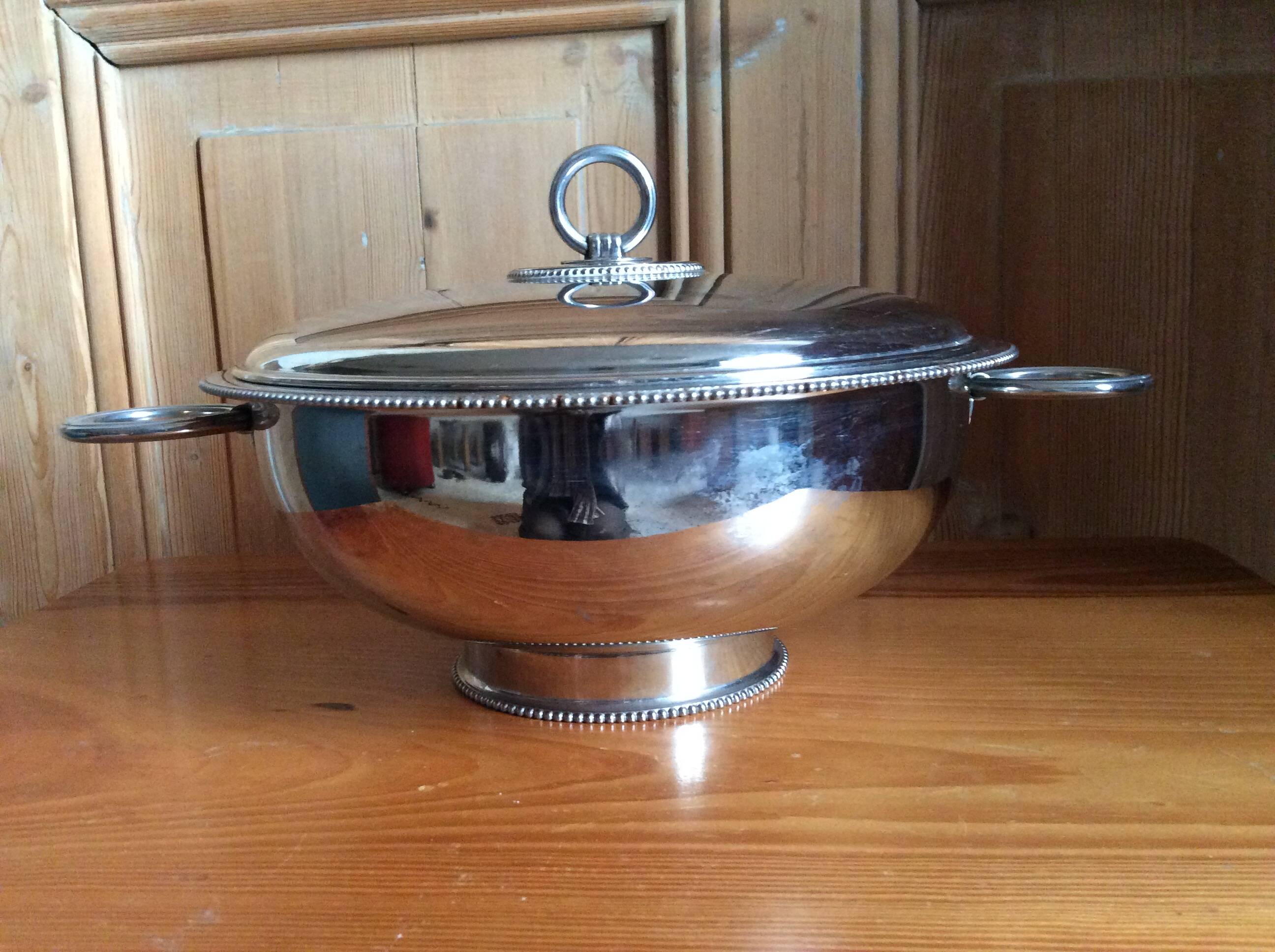 Stainless steel vegetable dish