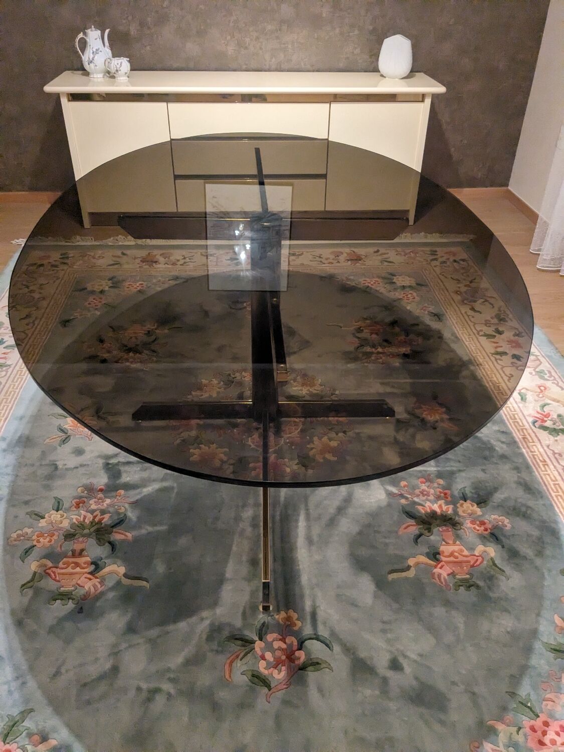 Oval dining table Roche Bobois