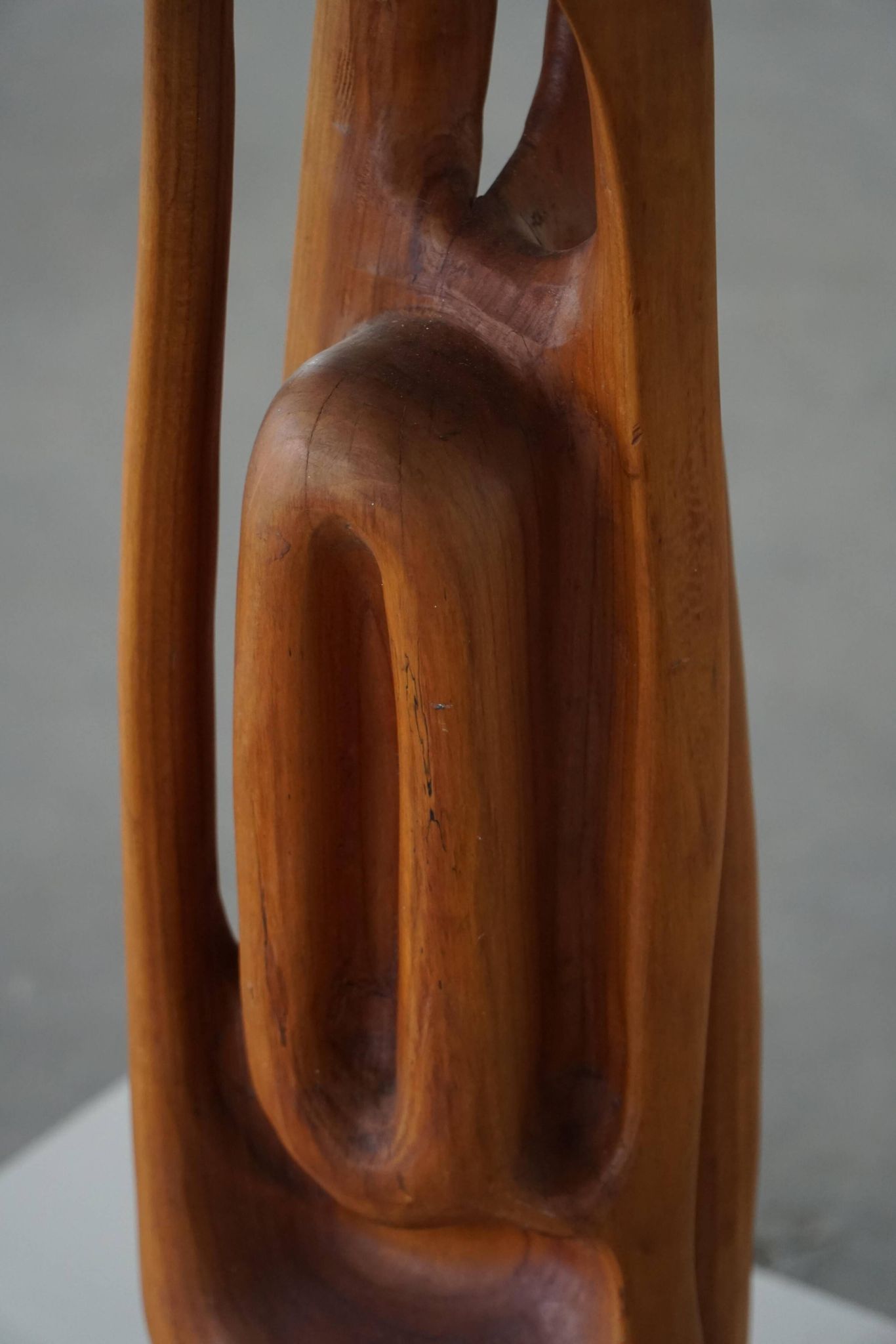 Large wooden sculpture "Woman" by Ole Wettergren, Danish modern, 1970s.