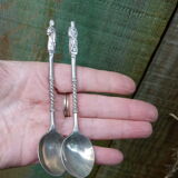 Set of 2 souvenir spoons in silver metal