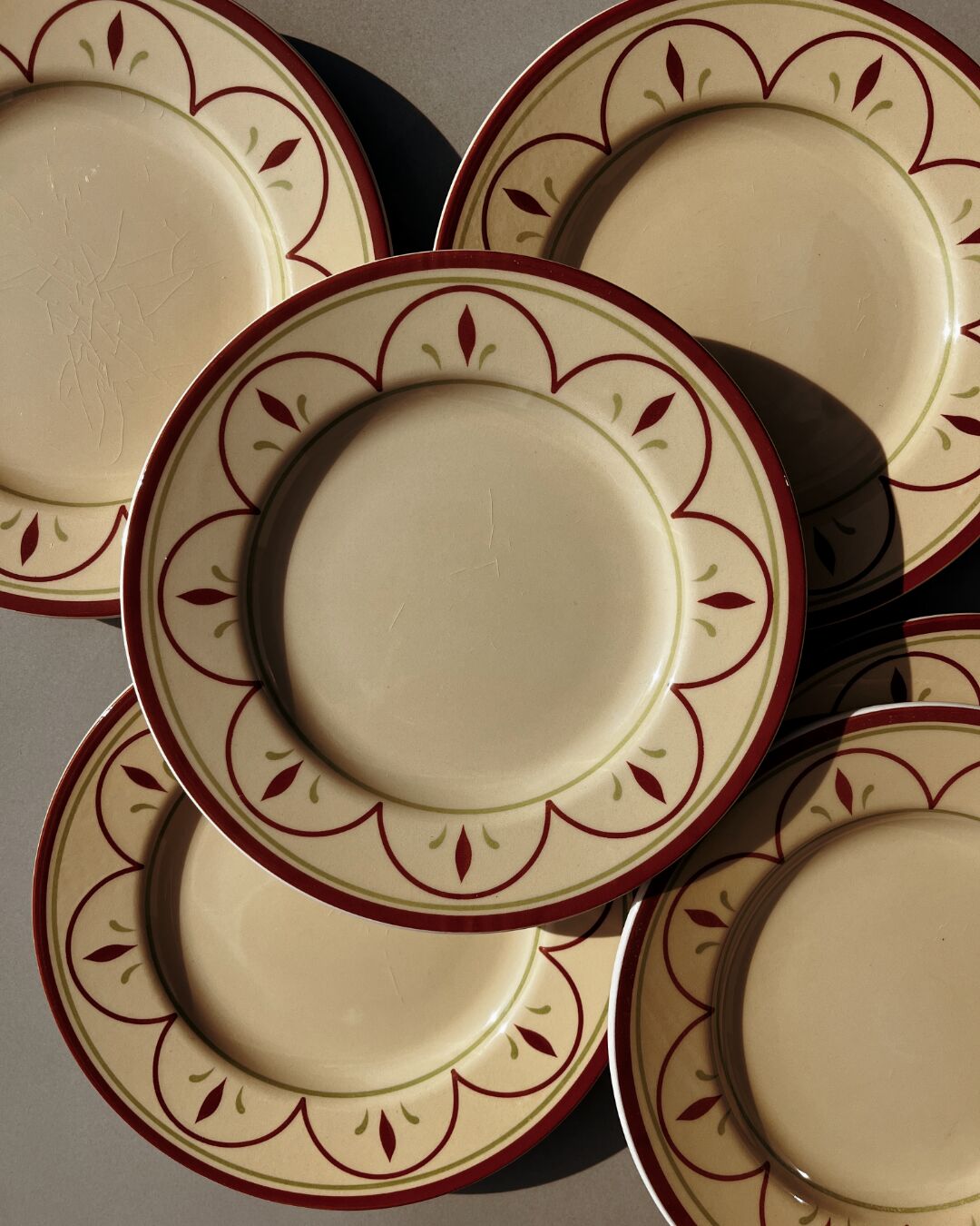 DESSERT PLATES