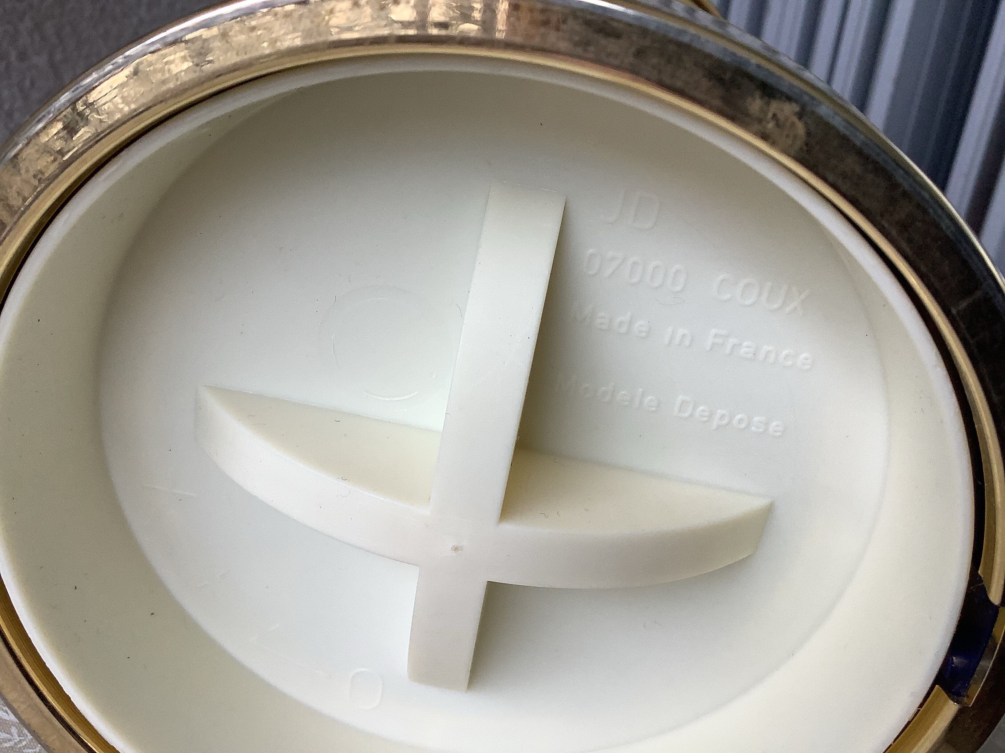 Vintage bottle refresher insulated