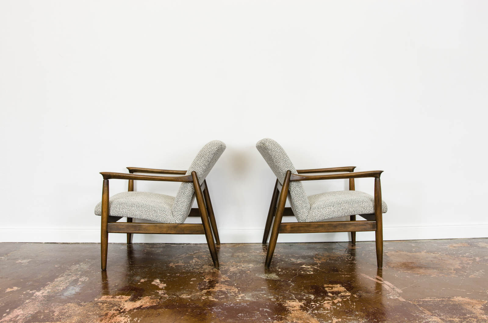 Paire de fauteuils Gfm 64 par Edmund Homa