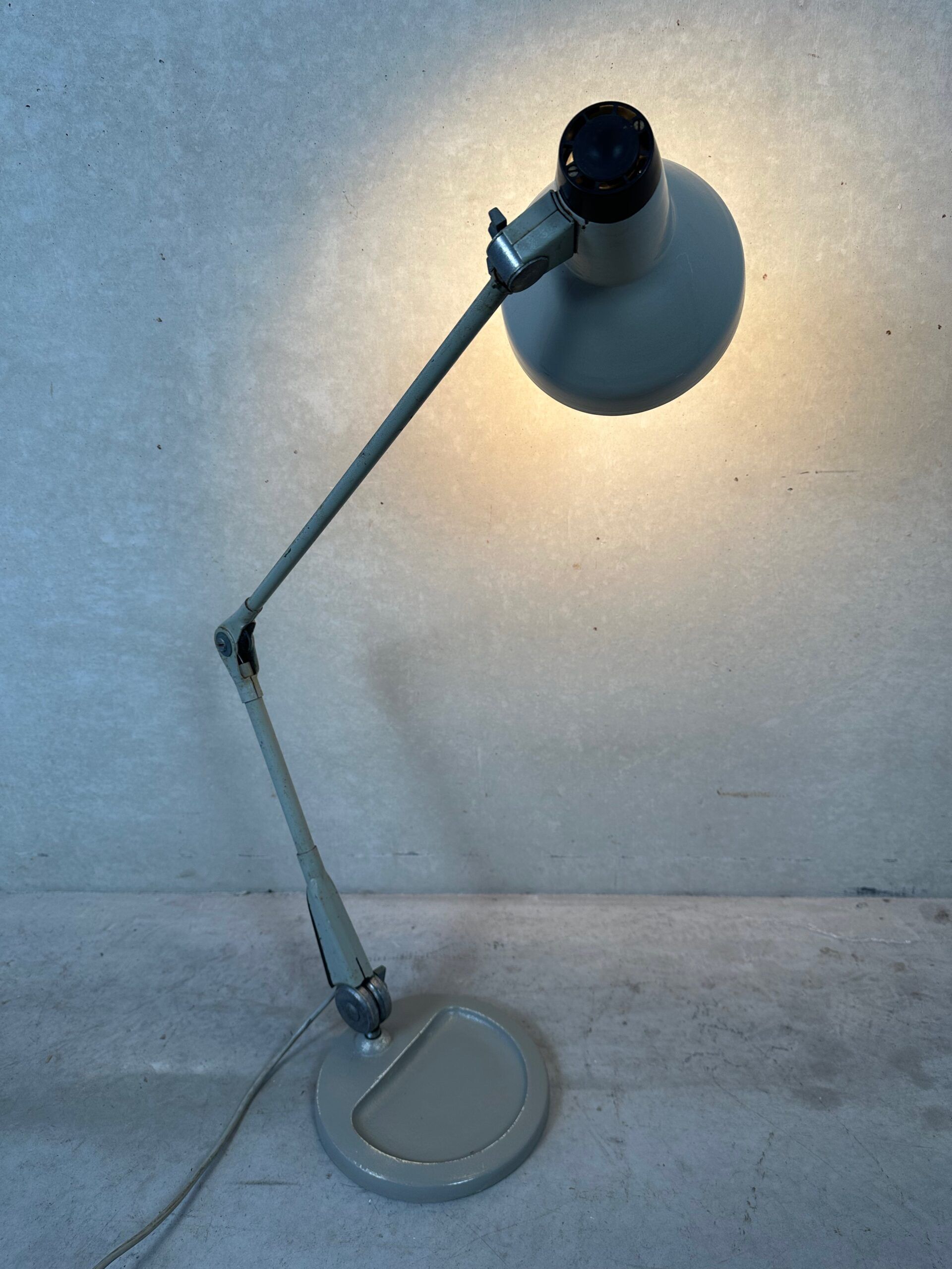 Lampe de bureau vintage émaillée – Rademacher