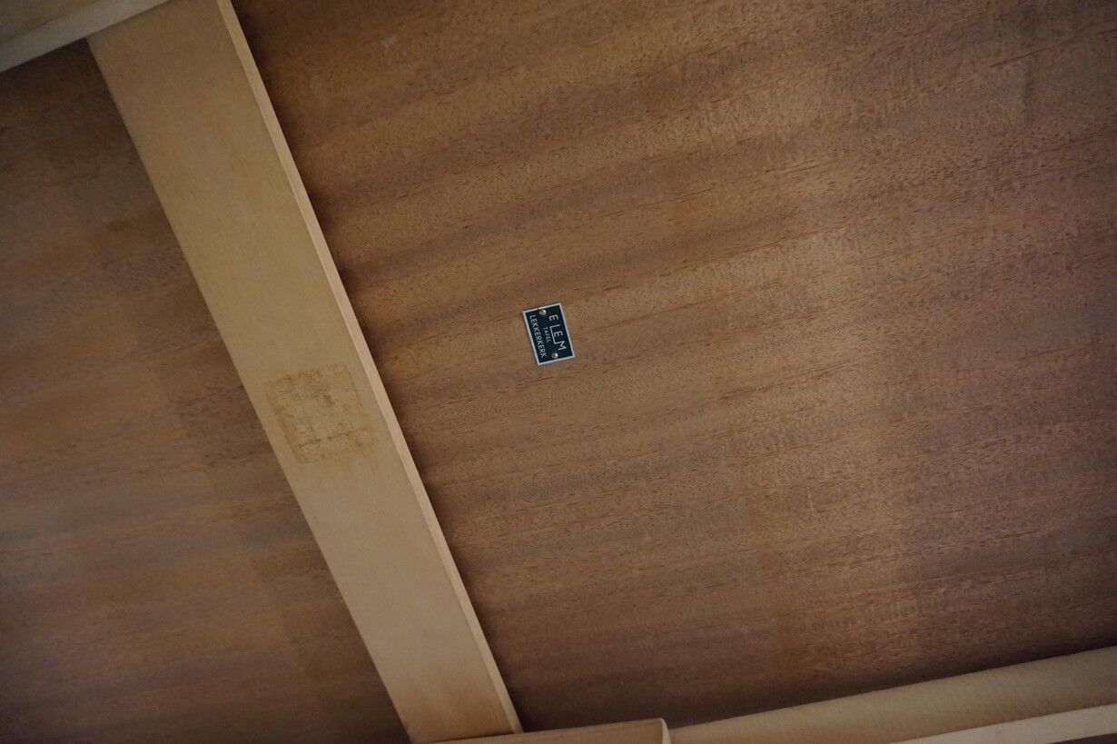 Rosewood extendable dining table, extended 189cm