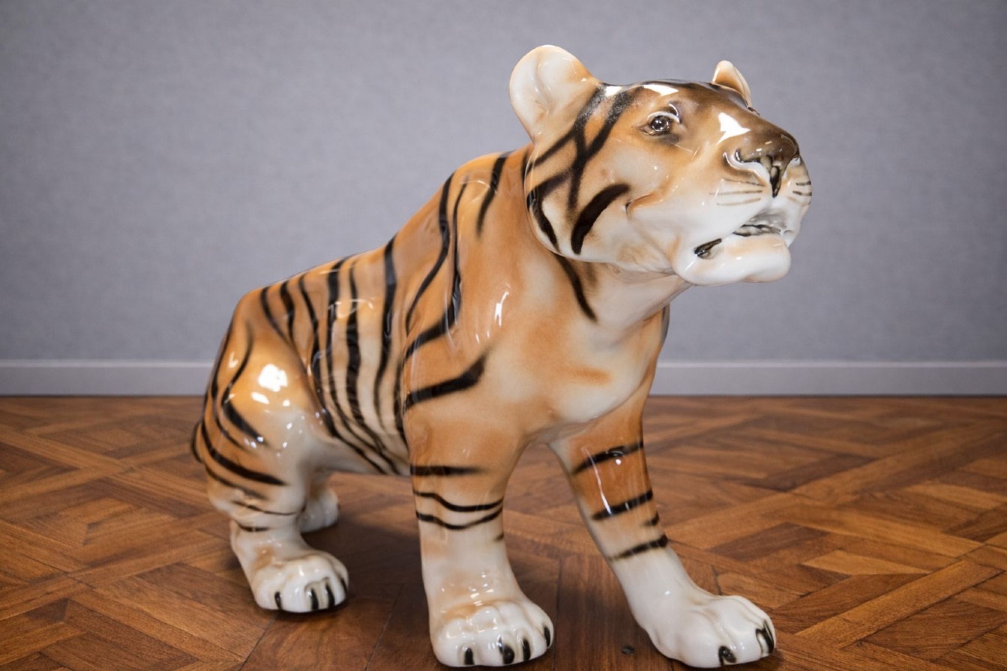 Large porcelain tiger ROYAL DUX – Czechoslovakia - Art Deco 1930