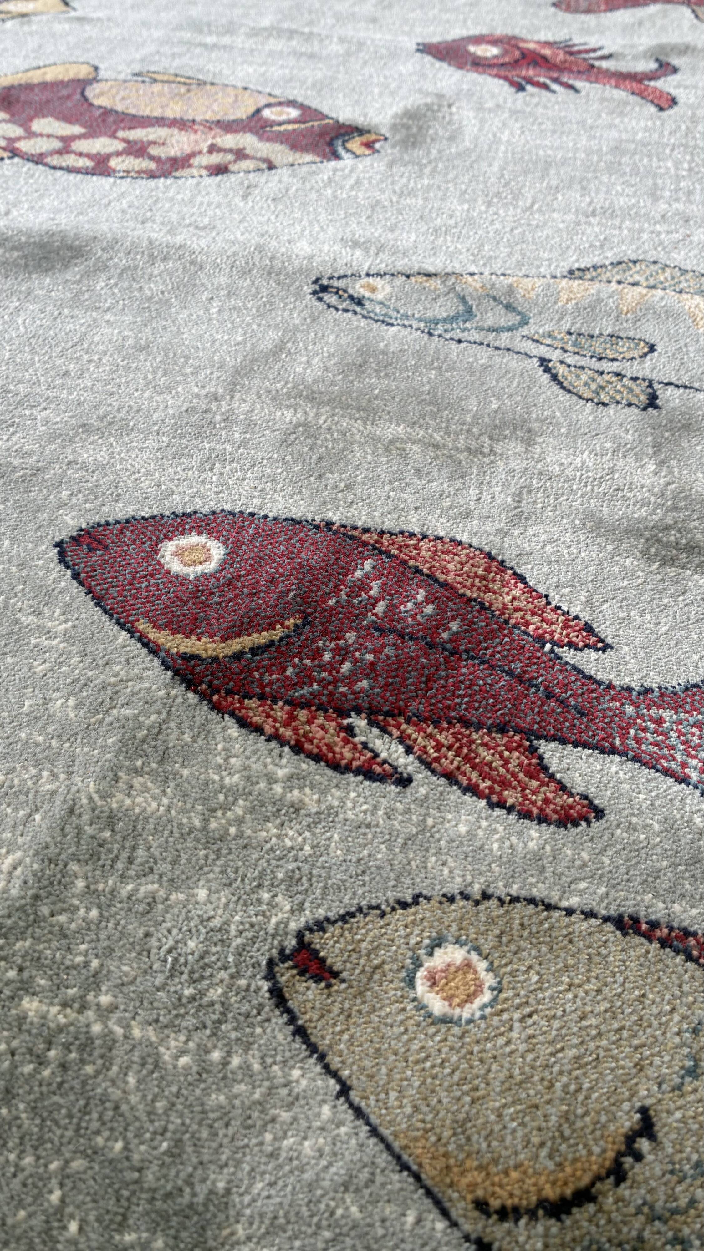 Oriental rug 200 x 300 cm - fish pattern