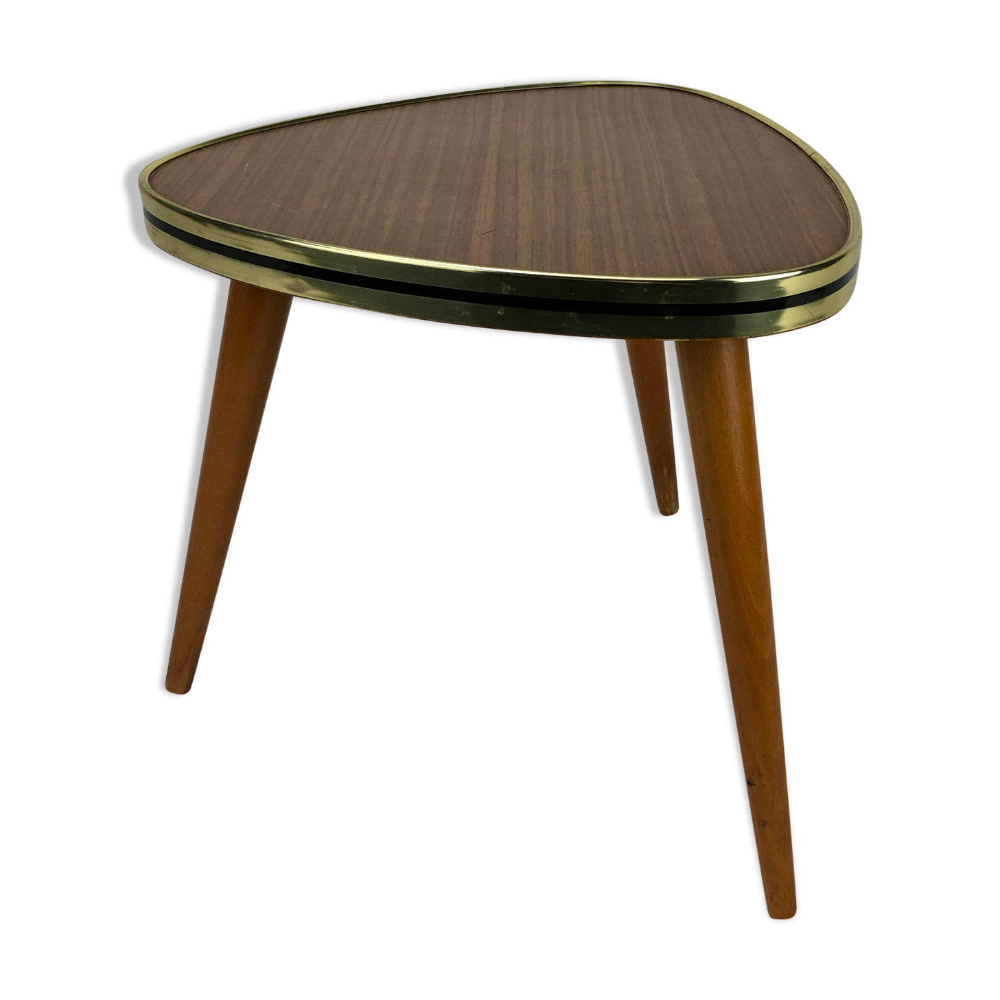 Tripod healer similis wood