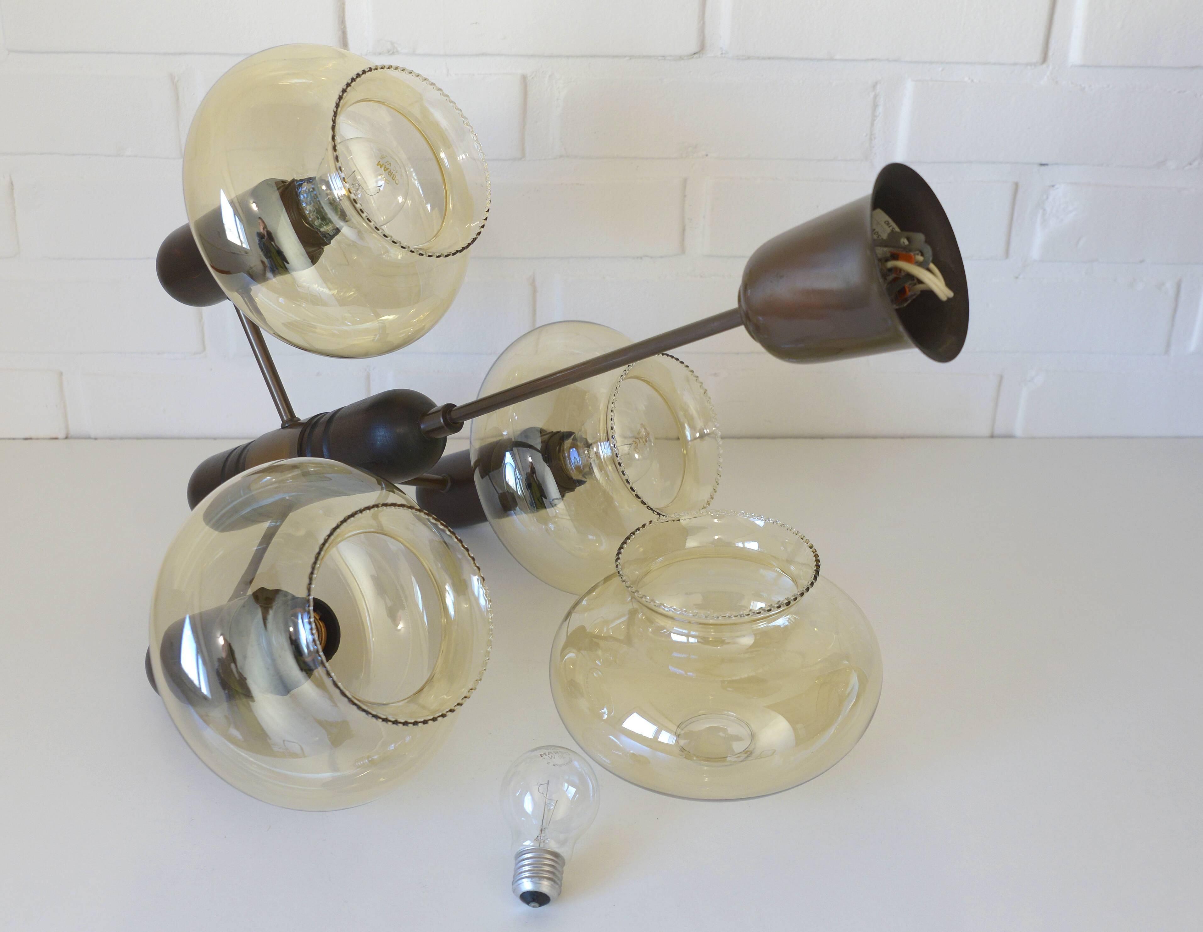 Vintage pendant light / mid-century rustic lamp / wooden hanging lamp 1970