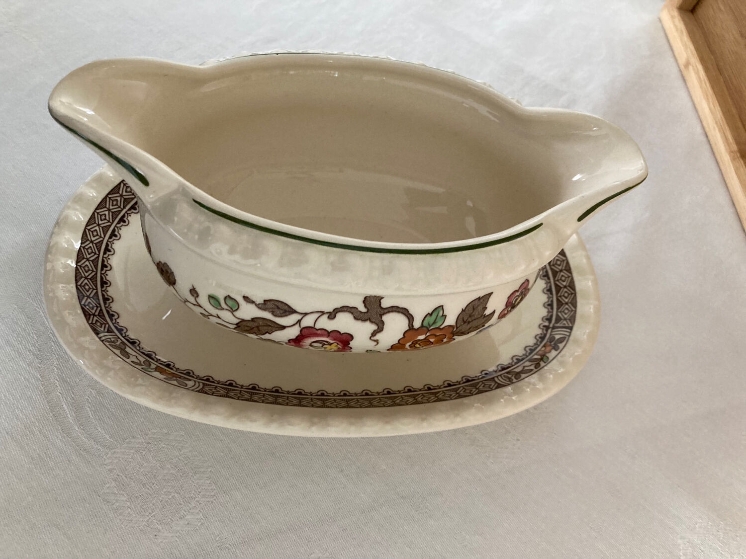 Villeroy and Boch Nanking sauceboat