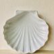 Hollow shell-shaped dish Émilie Henry
