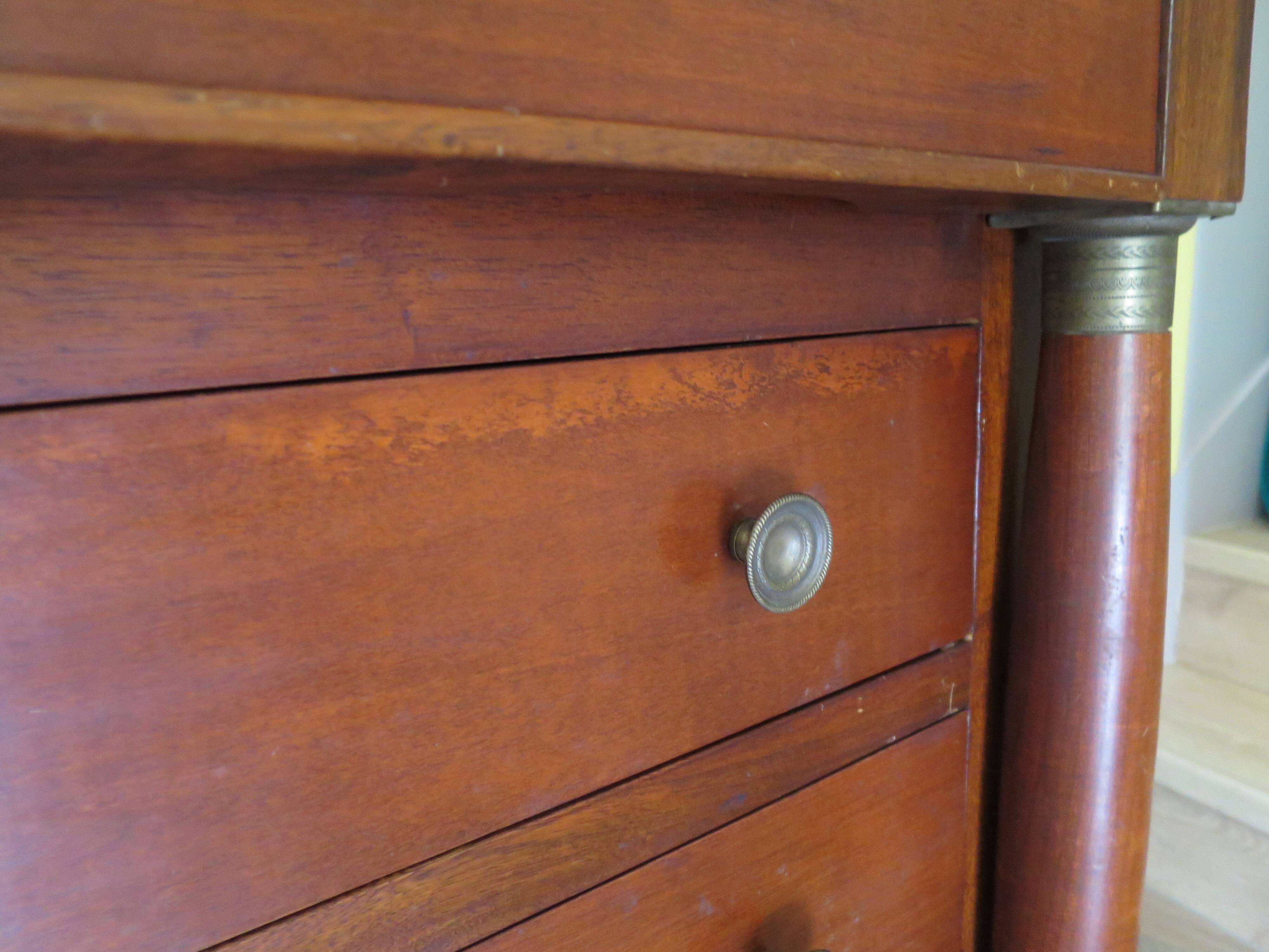 4-drawer chest of drawers - empire style - with detached columns - mahogany-bronze stain