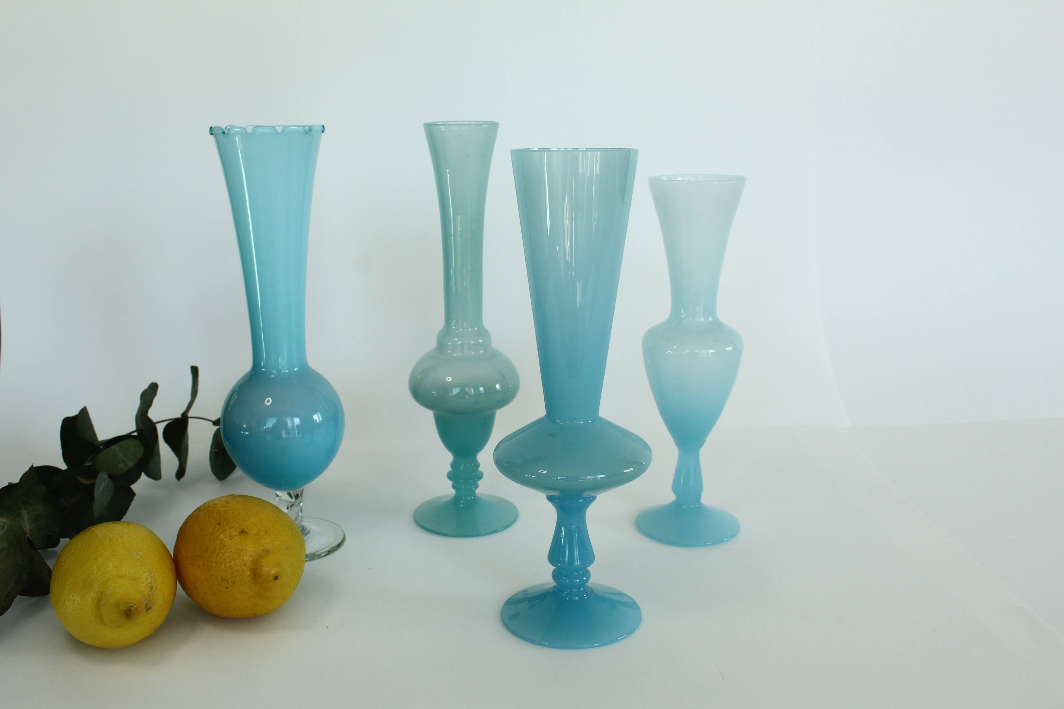 Soliflore in blue opaline