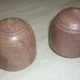 Salt and pepper service in purple-parma ceramic