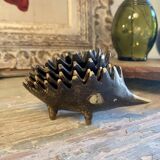Hedgehog nesting ashtray/trinket dish in brass, attributed to Walter Bosse, for Hertha Baller, Austria 1950s.