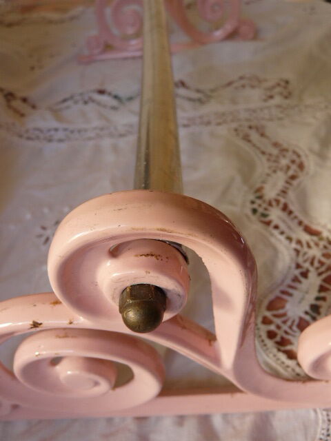 Pink cast iron towel rail Art Deco 30s 40s