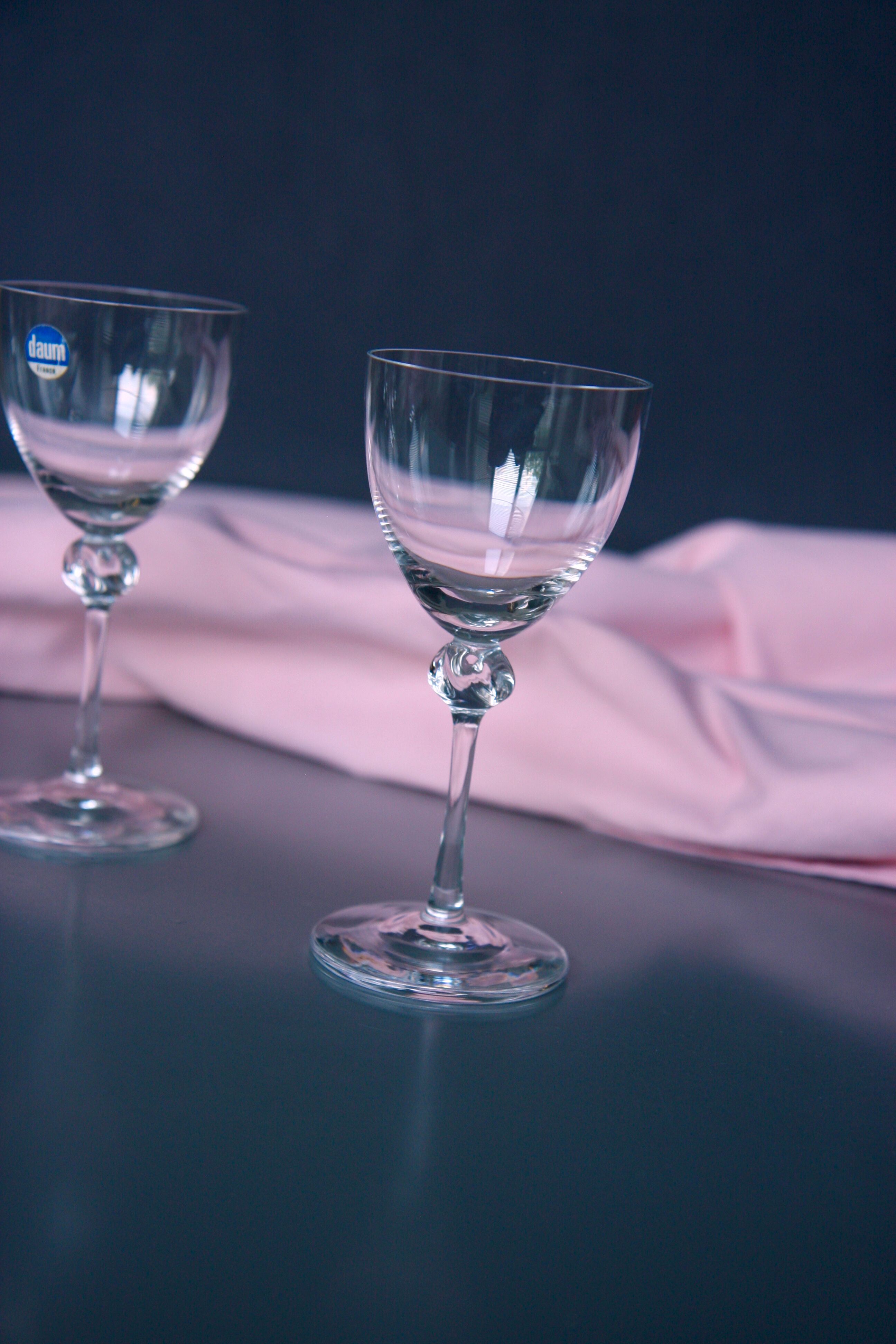 Daum crystal wine glasses, Bolero model 14 cm.