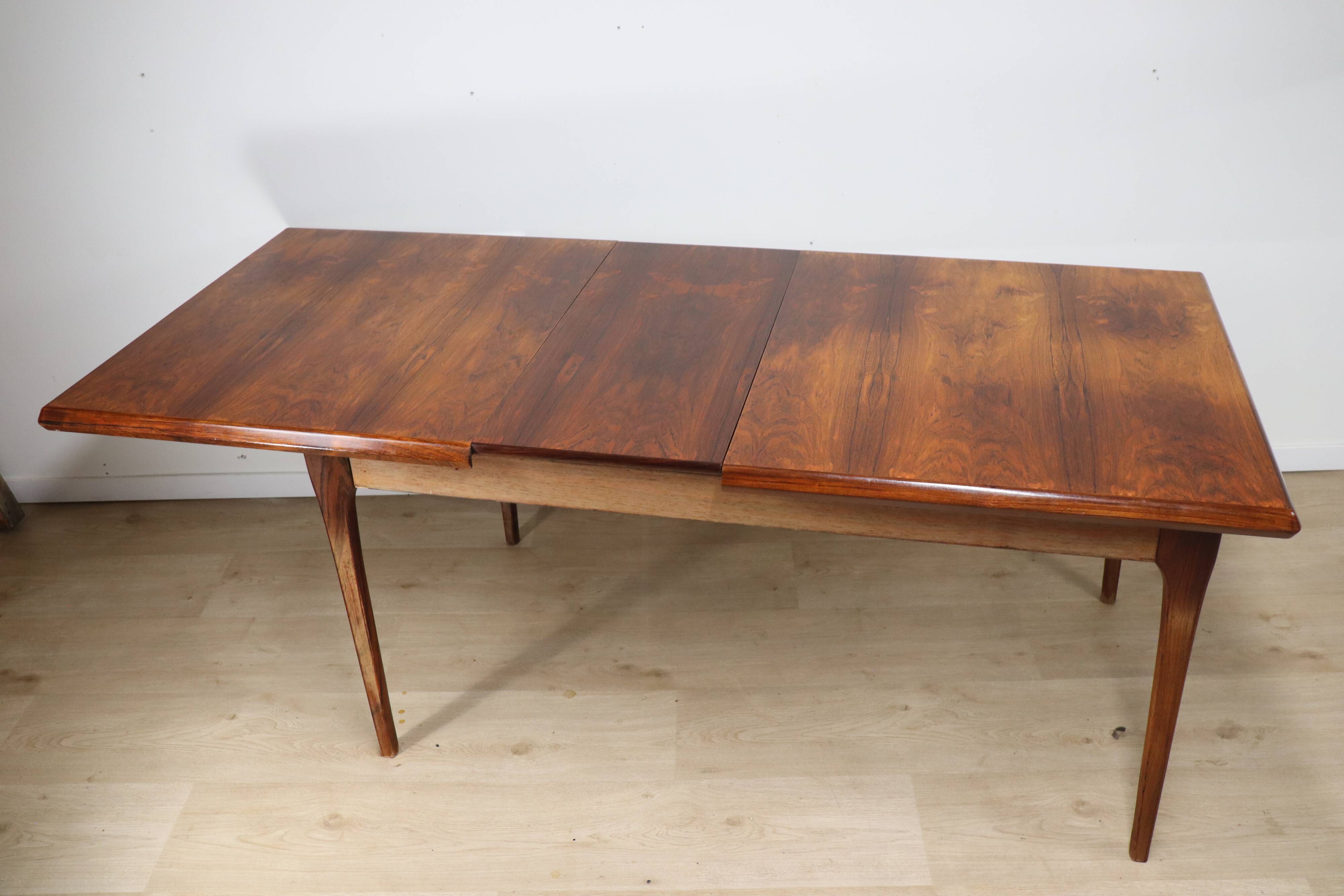 Scandinavian extendable rosewood dining table, 1960s