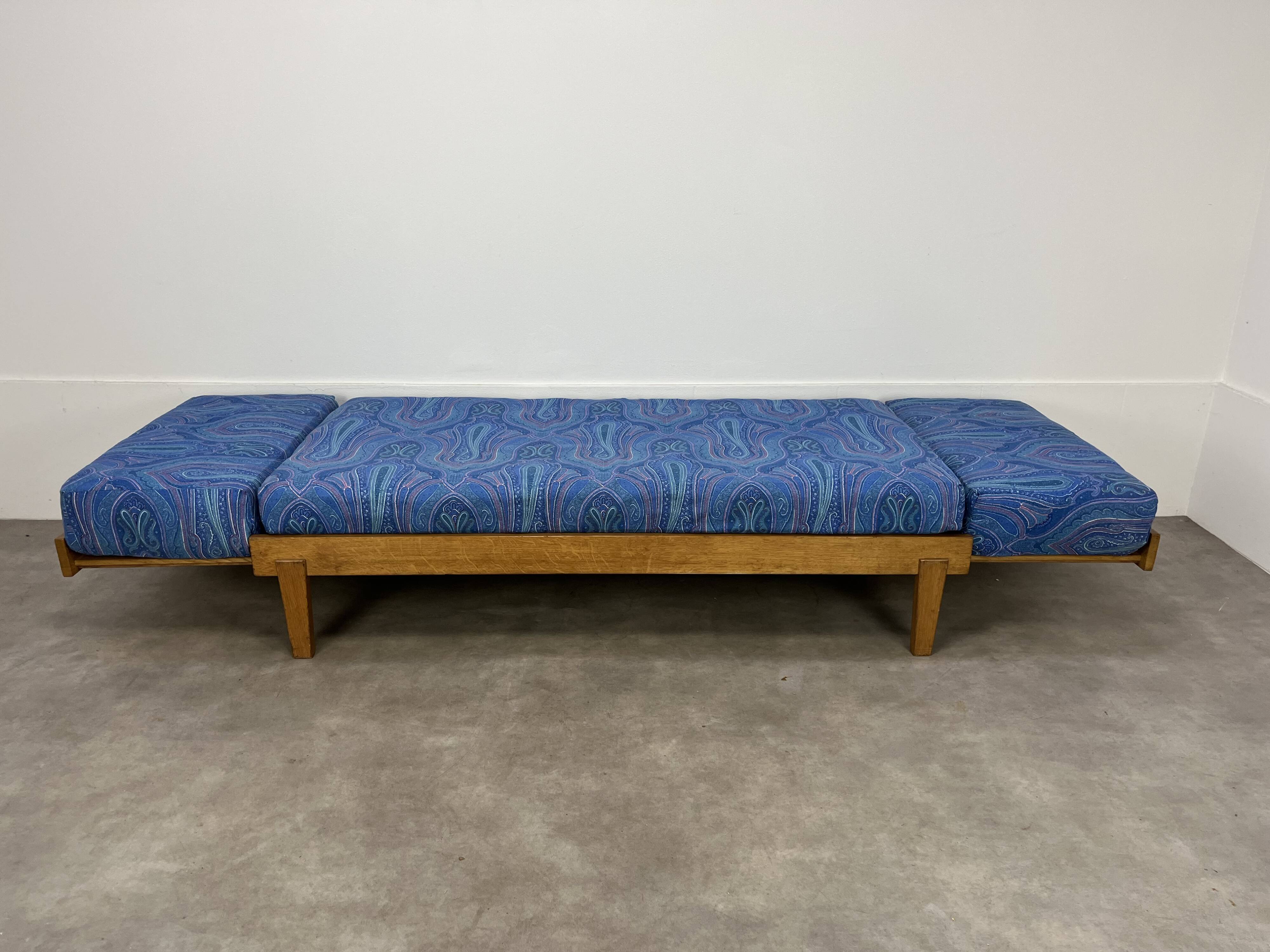 Vintage 1950s daybed sofa