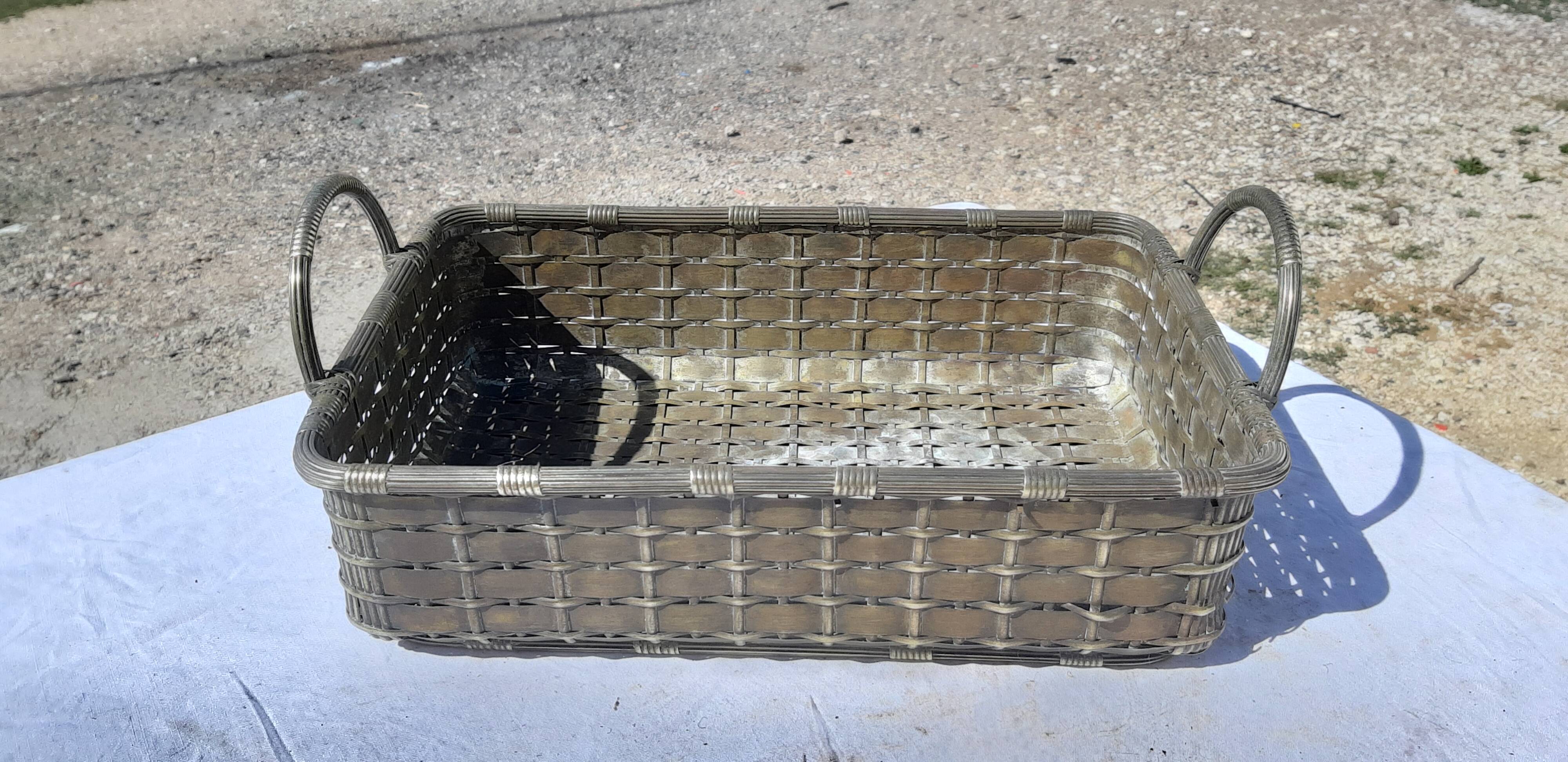 Basket braided in silver metal 19th
