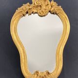 Violin mirror with shell decoration