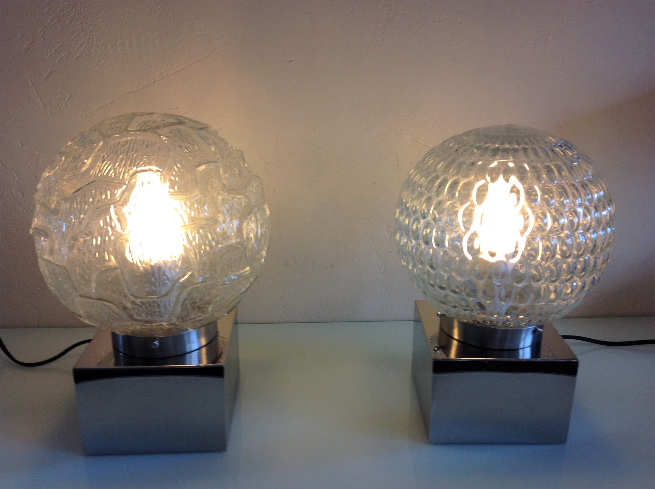 Pair of globe bedside lamps in glass and chrome/vintage metal 70-80