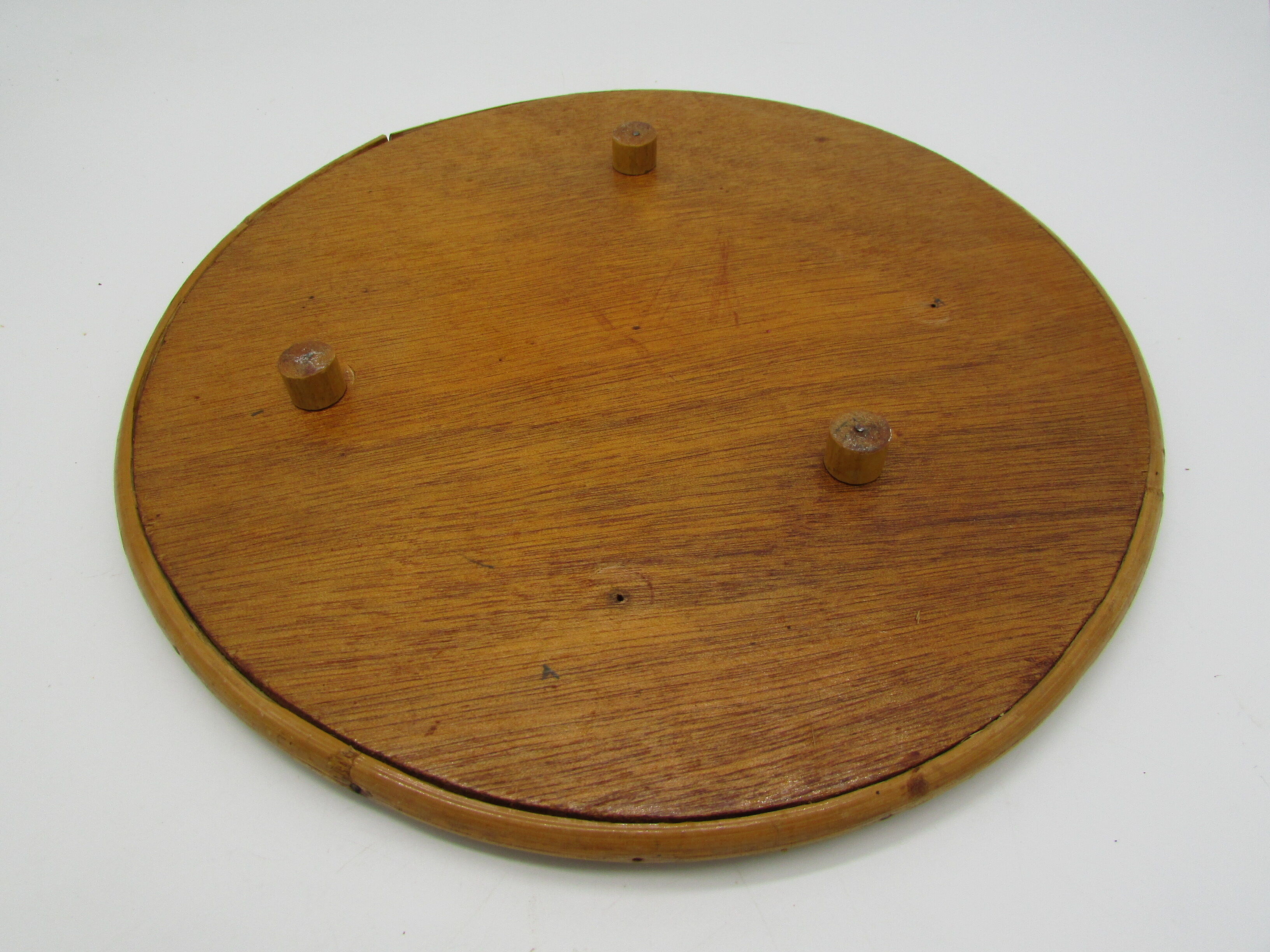 Vintage rattan dish table mat