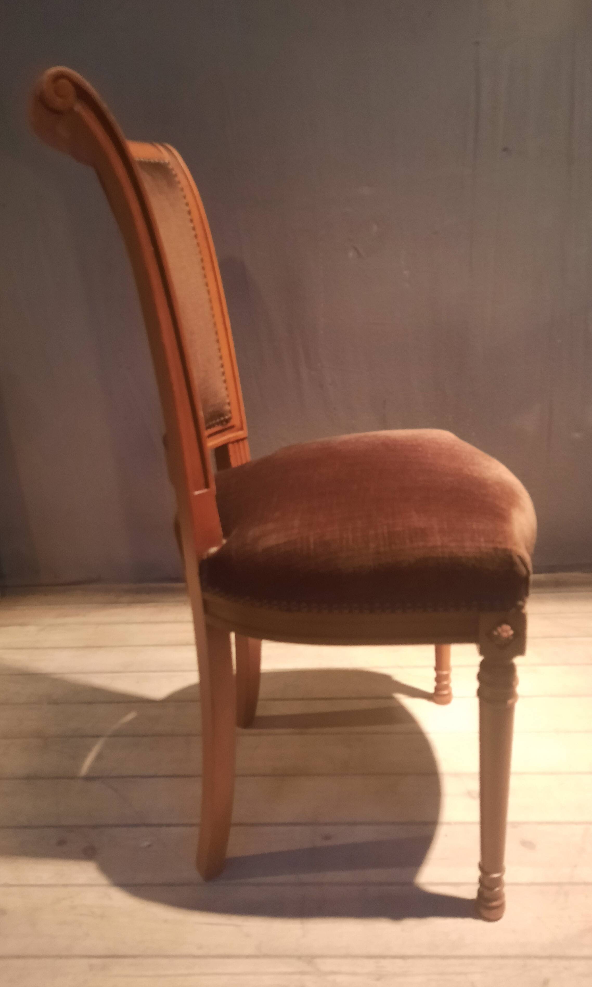 Serie de 6 chaises style directoire