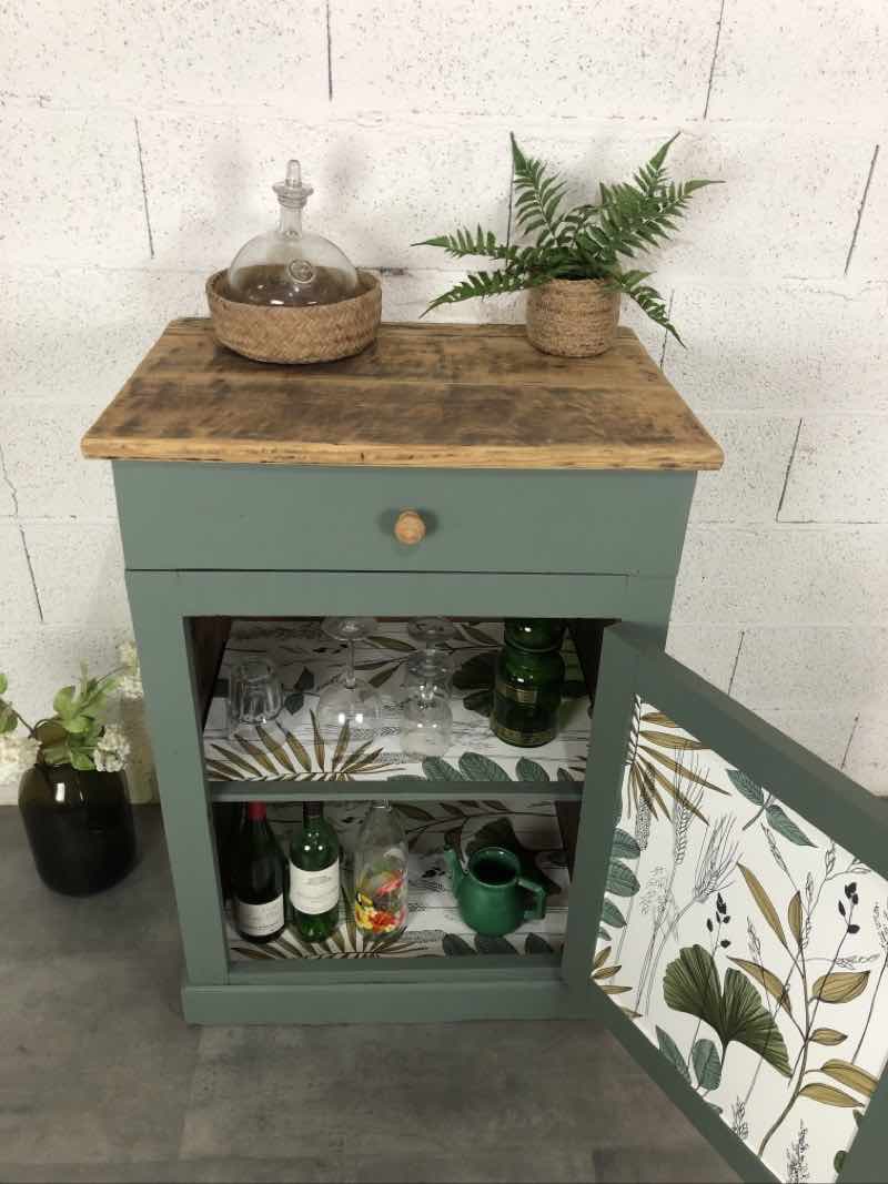 Old jam or extra furniture