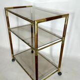 Serving table