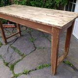 Farm table