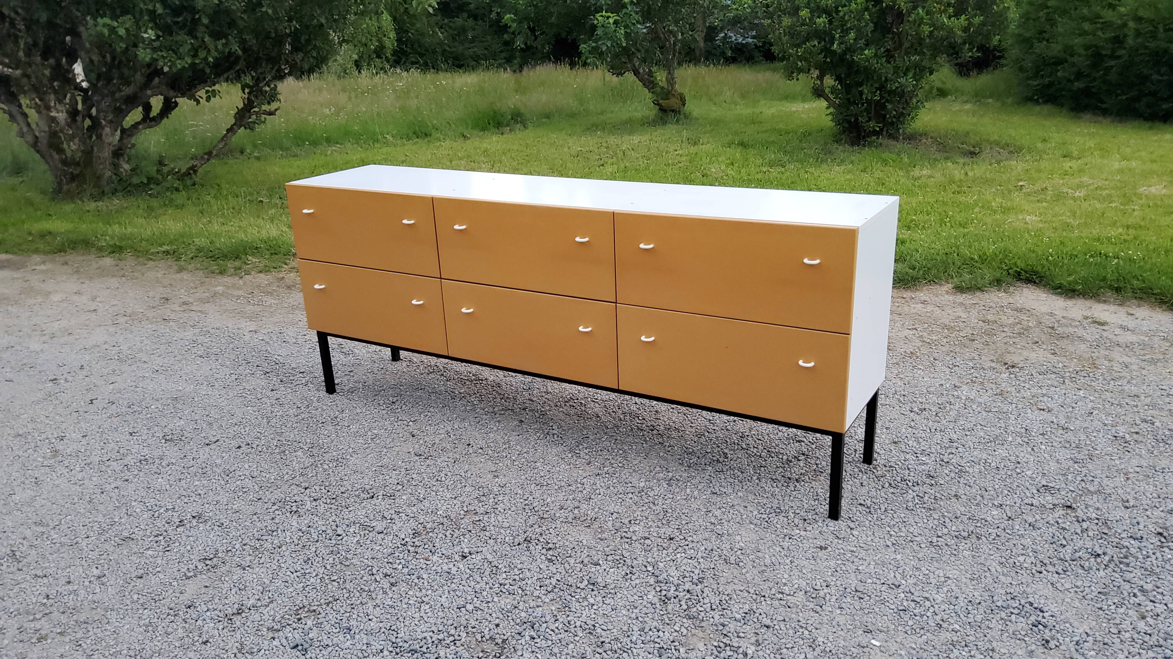 Enfilade store furniture of the 70s six large drawers
