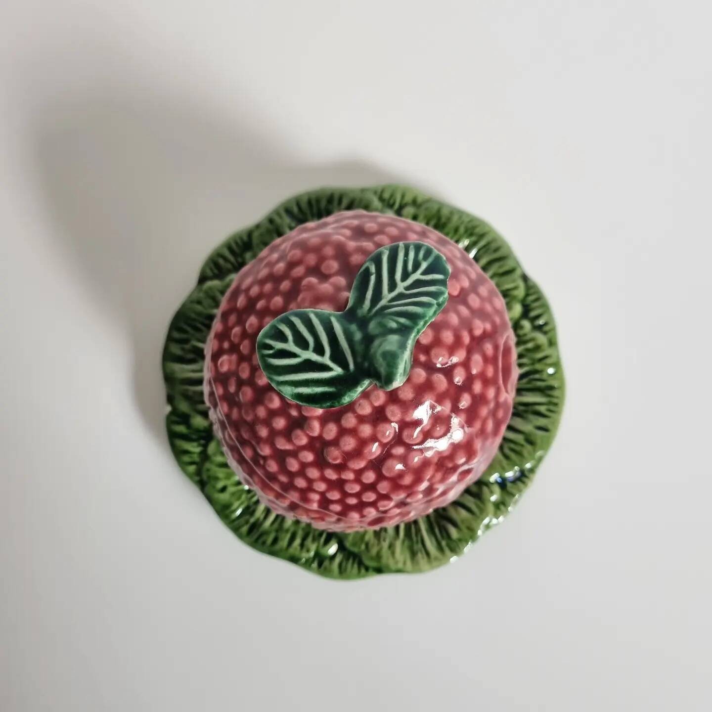 Vintage raspberry slush sugar jam pot